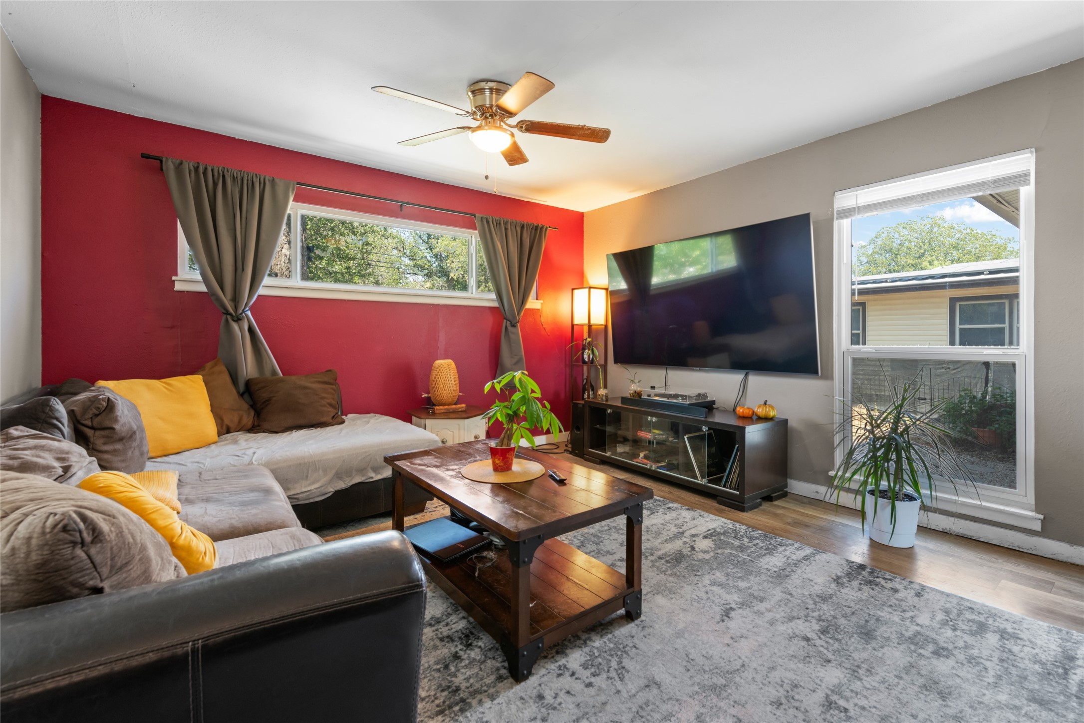 1134 S Pioneer Drive