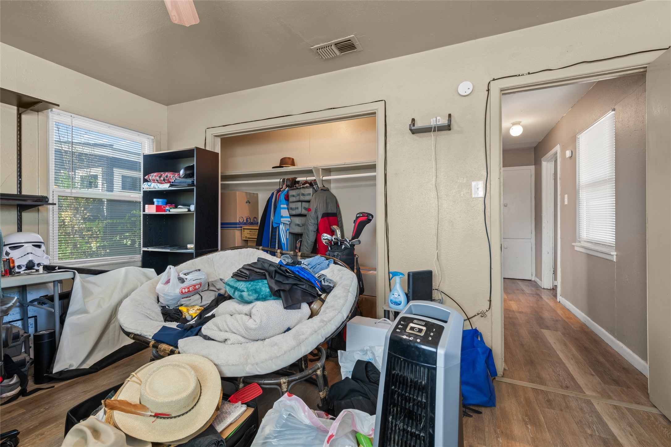 1134 S Pioneer Drive