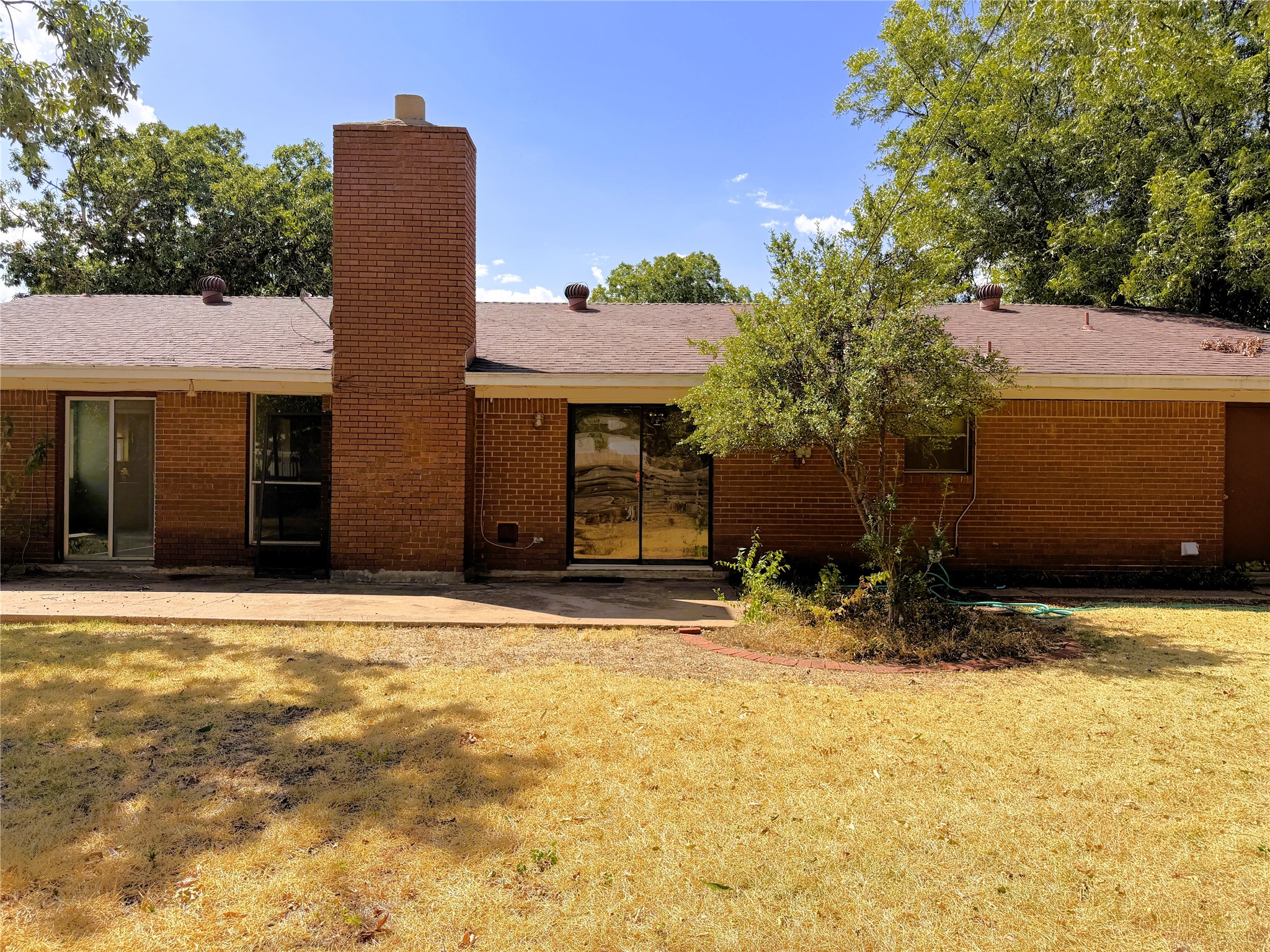 2509 Crescent Drive