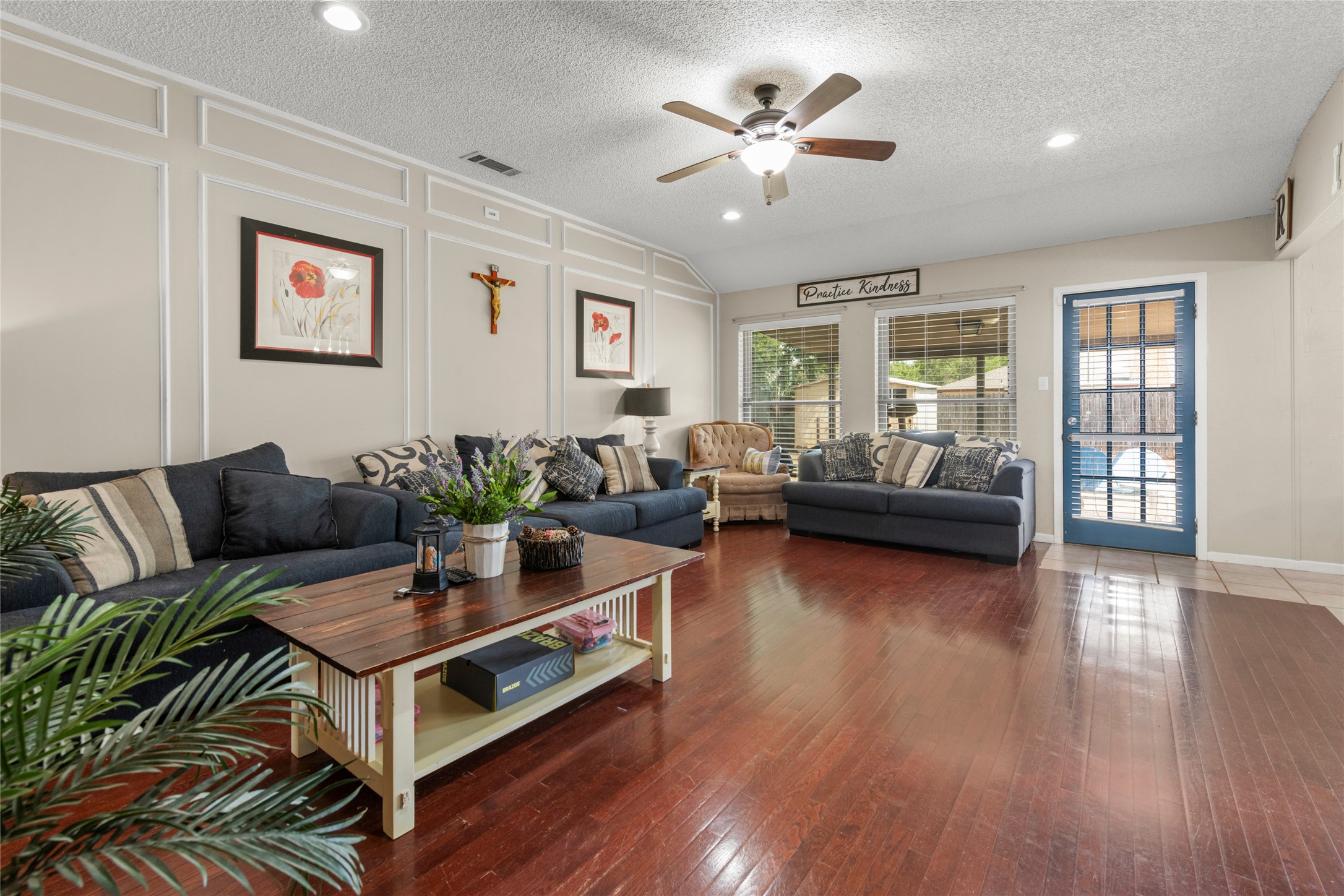 5241 Meadowick Lane