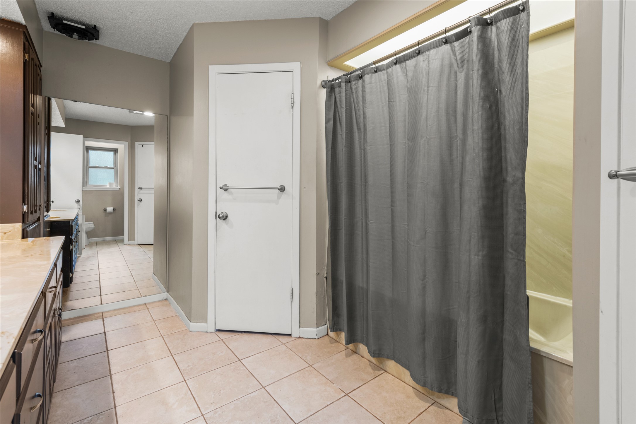 5241 Meadowick Lane