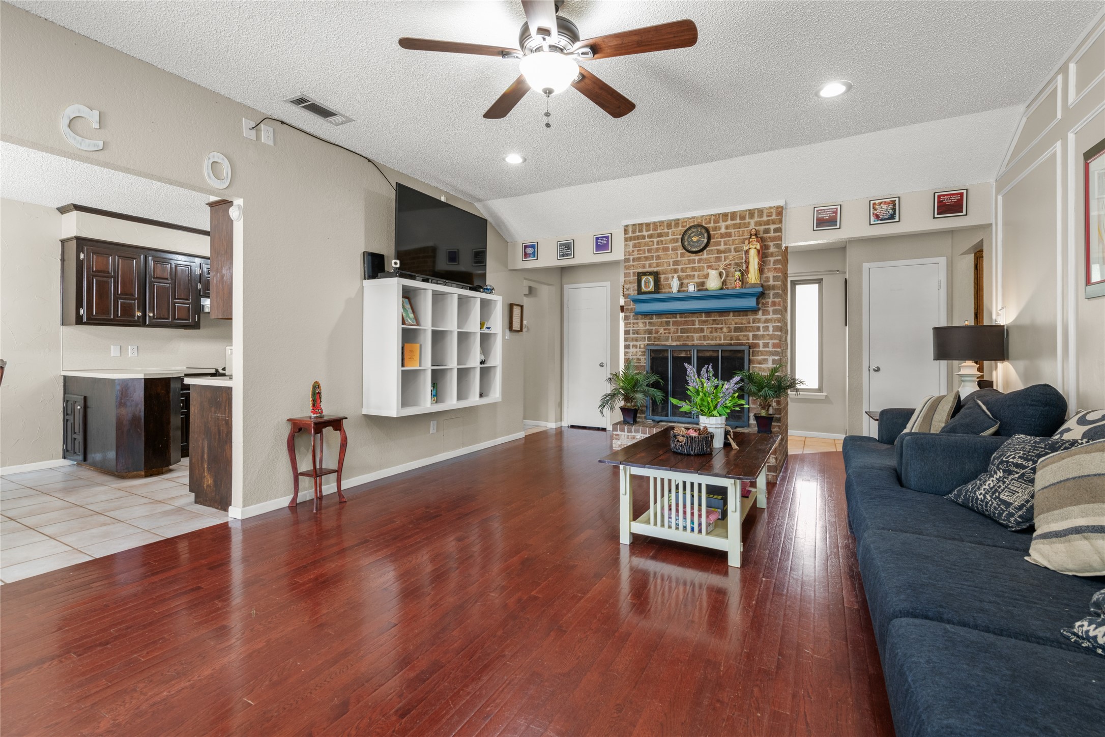 5241 Meadowick Lane
