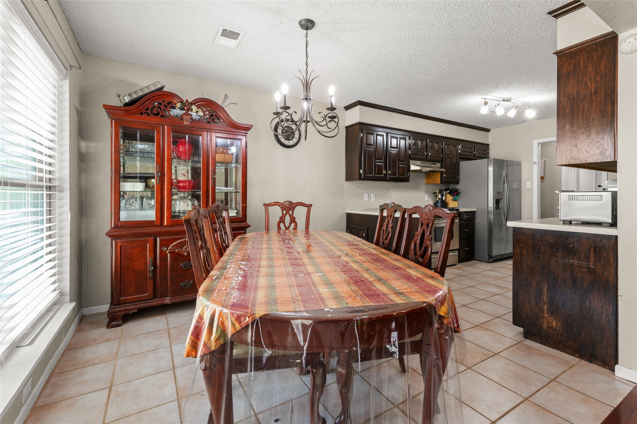 5241 Meadowick Lane