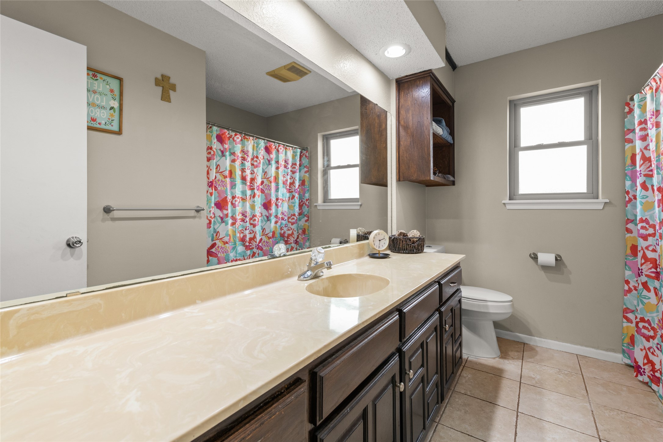 5241 Meadowick Lane