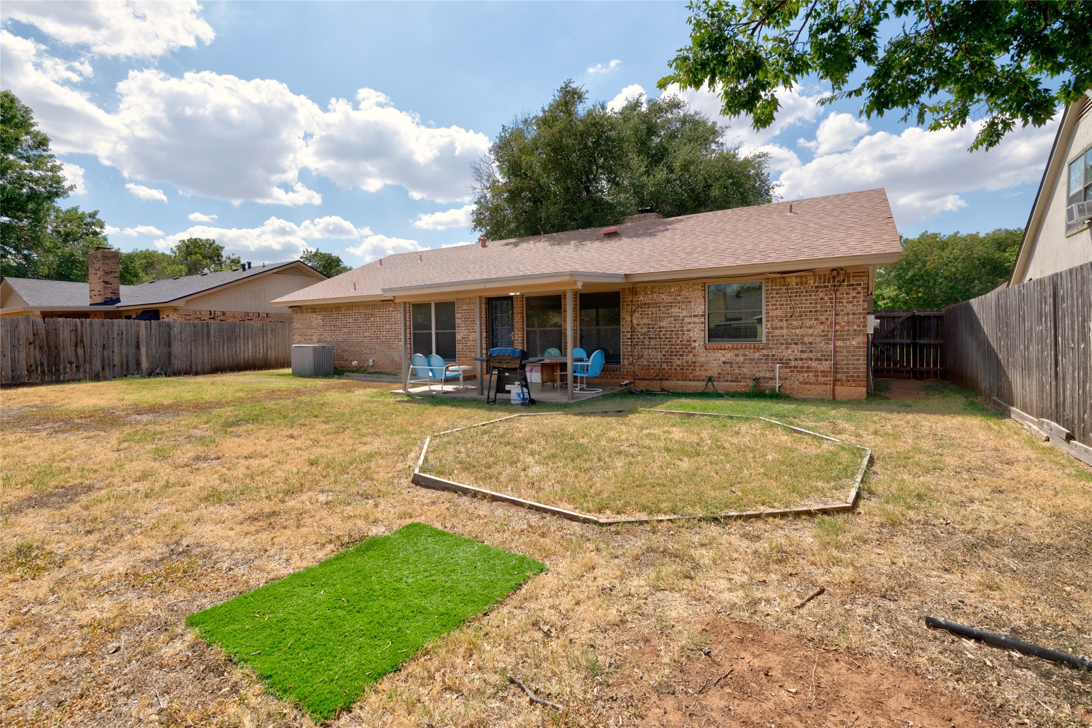 5241 Meadowick Lane