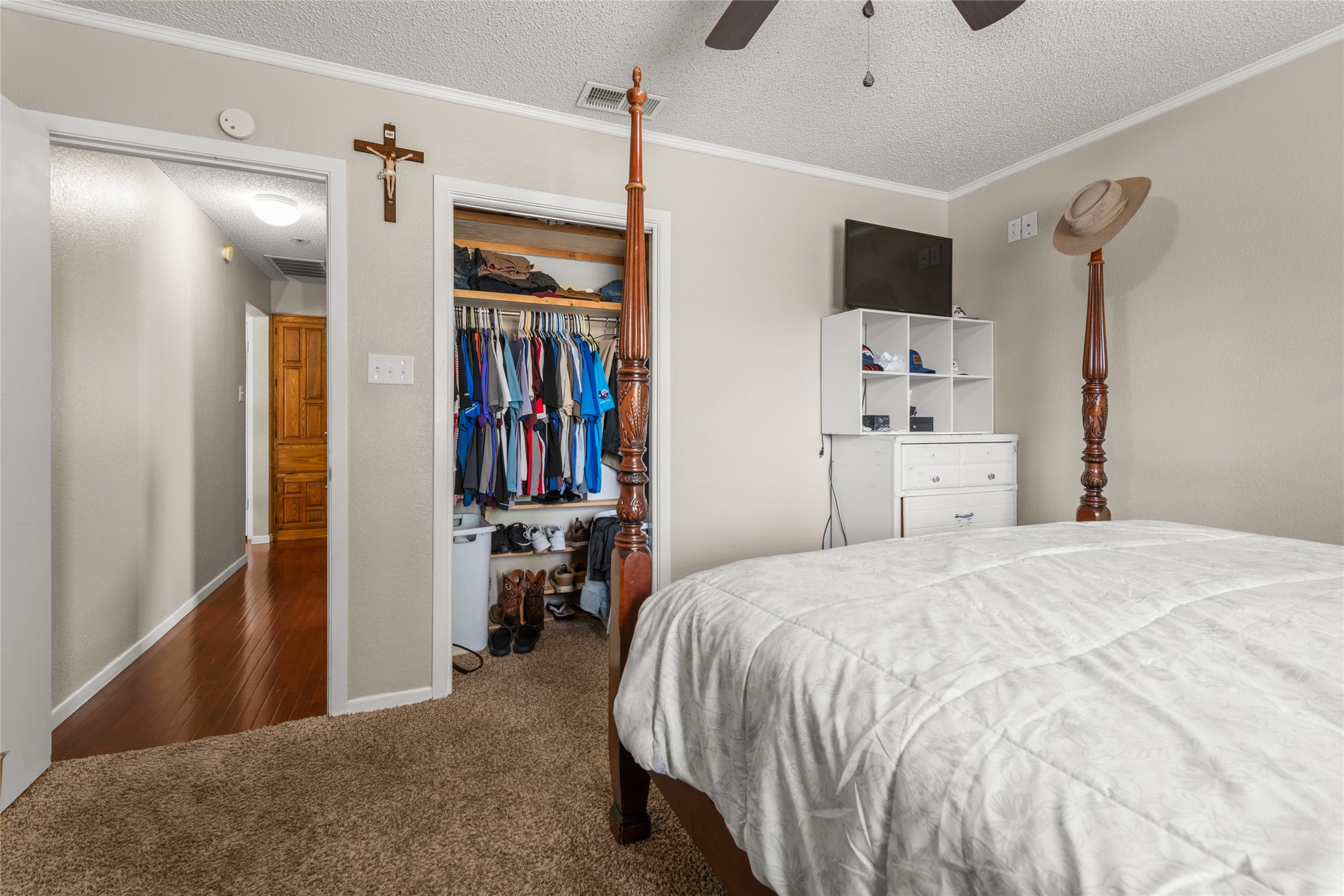 5241 Meadowick Lane