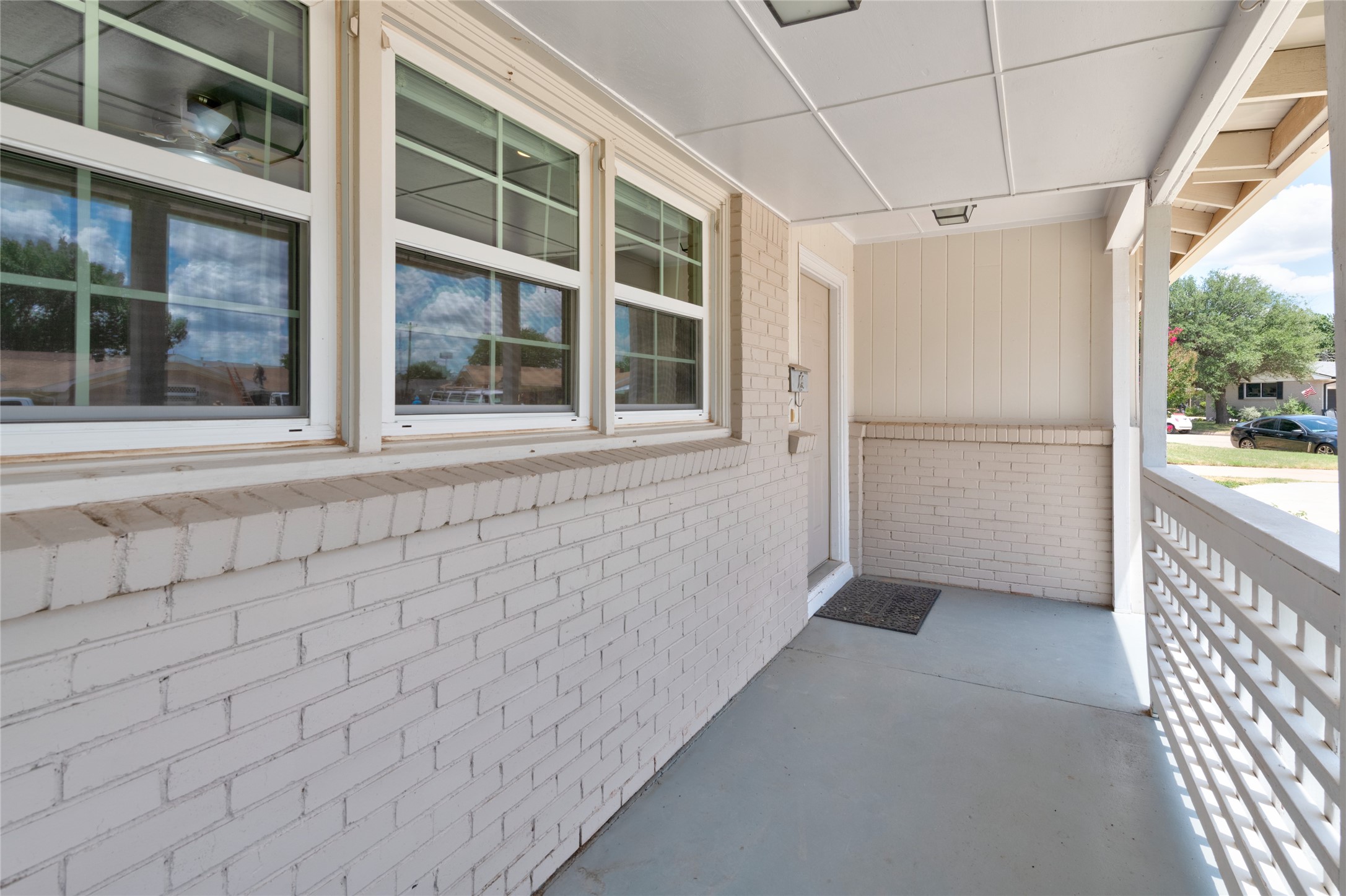 3142 Columbia Drive