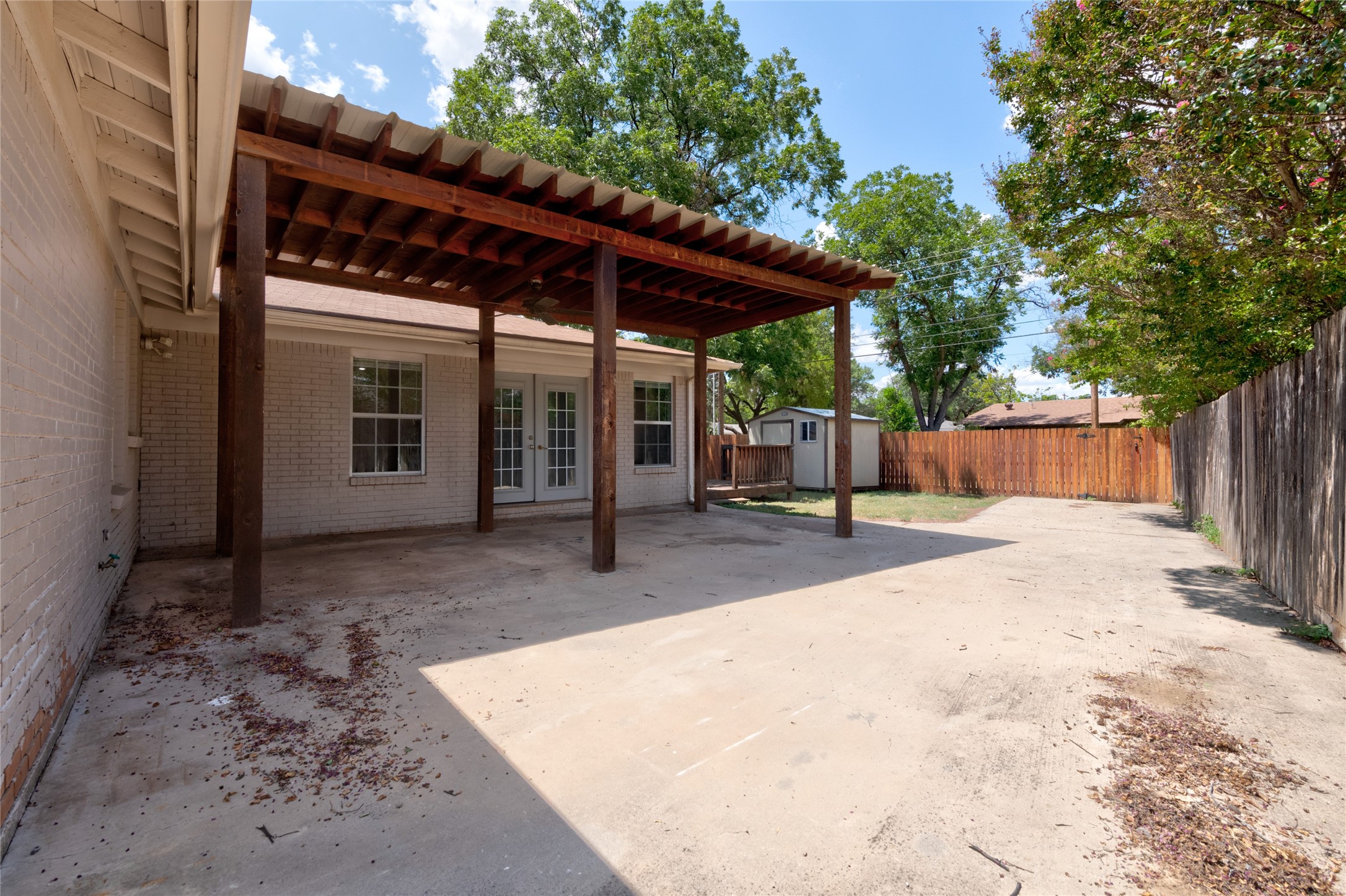 3142 Columbia Drive