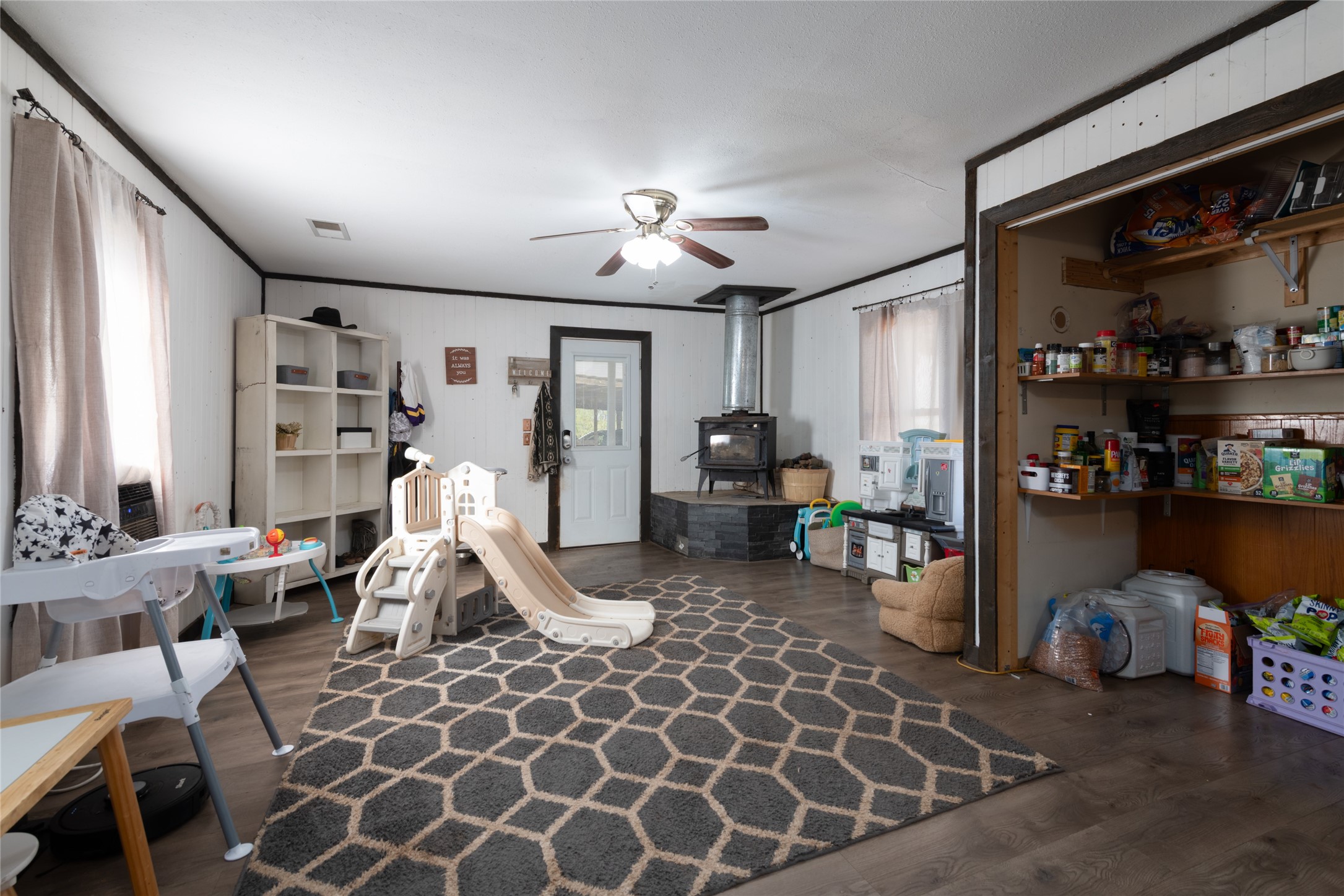 1216 County Road 349