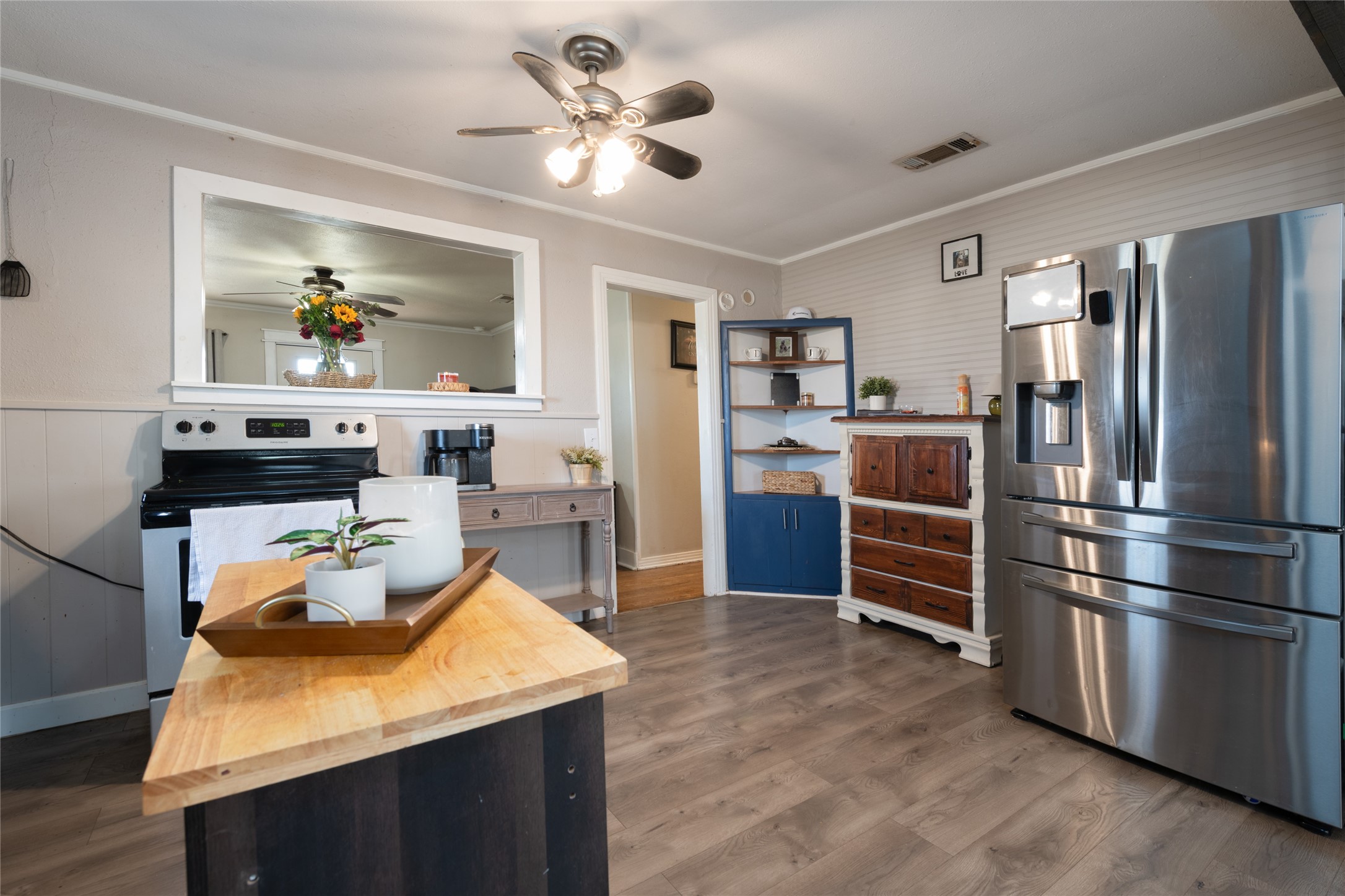 1216 County Road 349