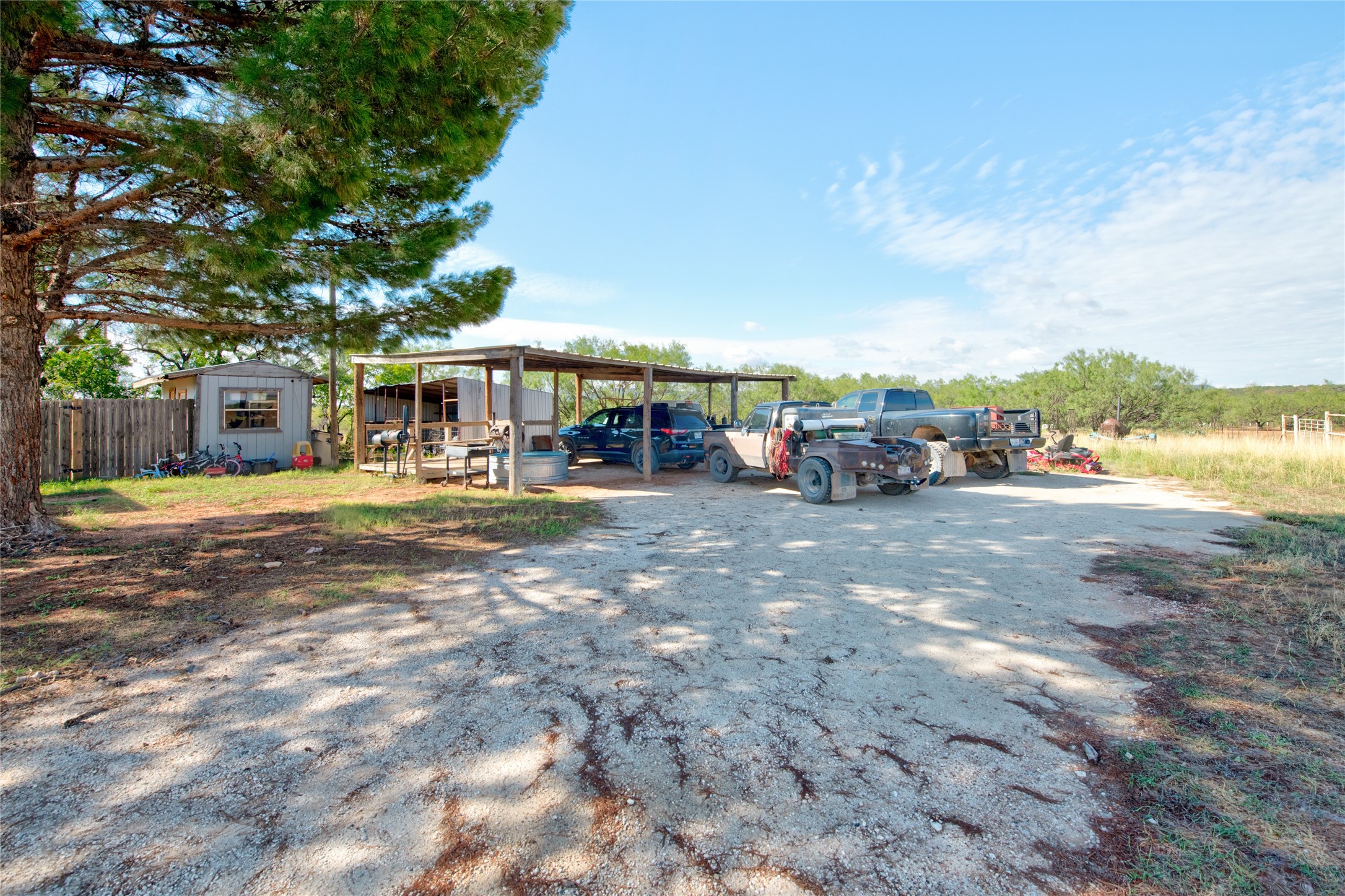 1216 County Road 349