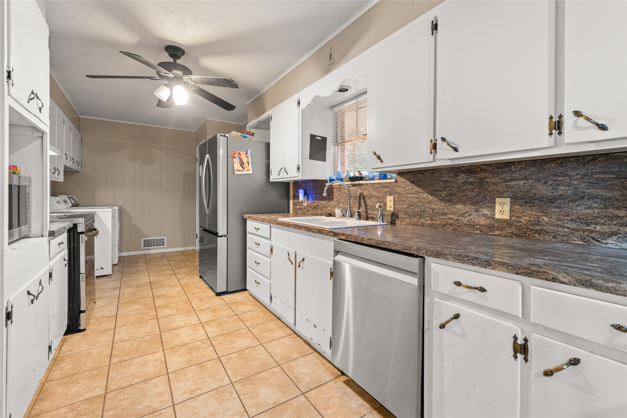 120 N 15th Avenue