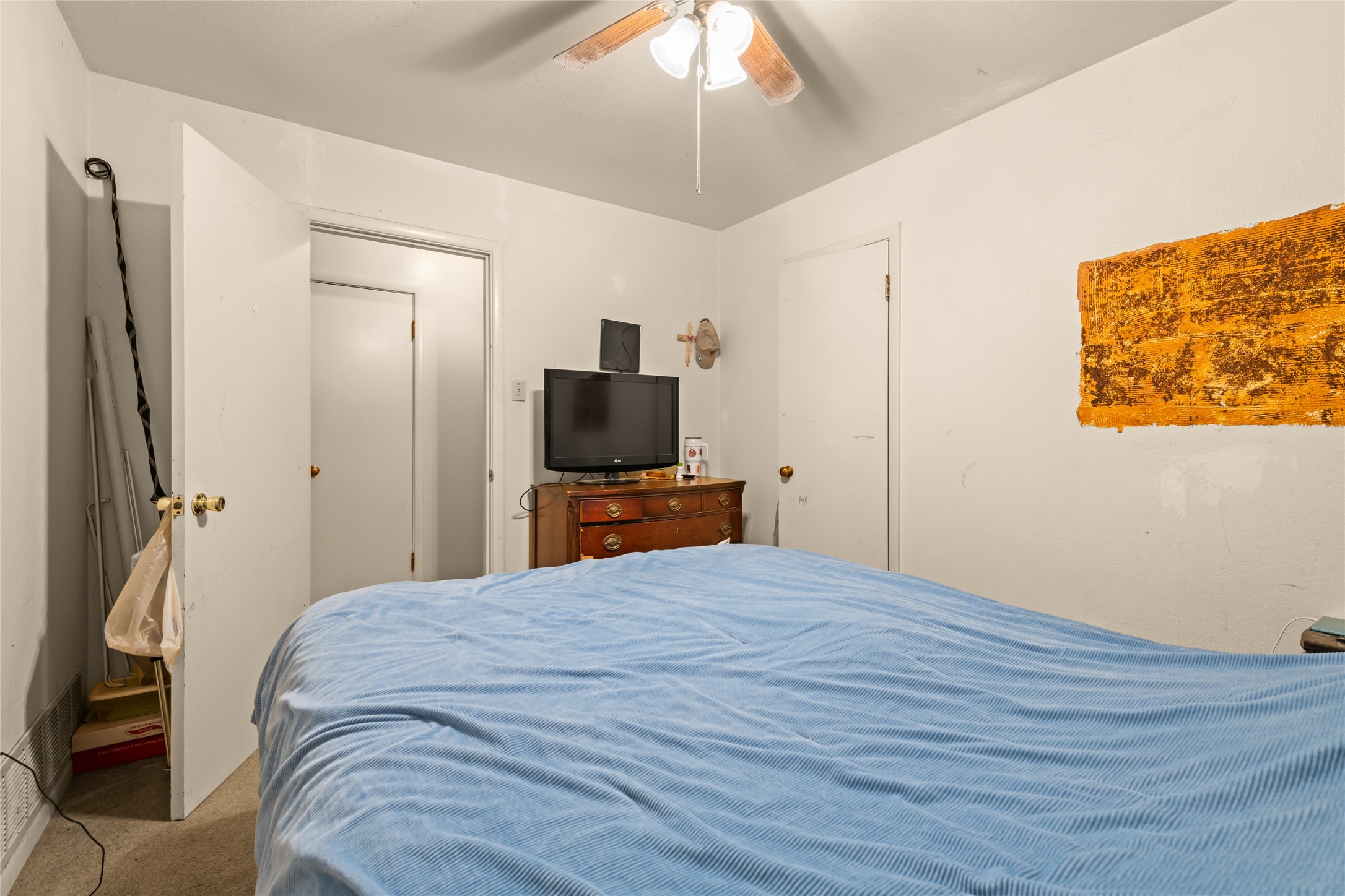 302 Lexington Avenue