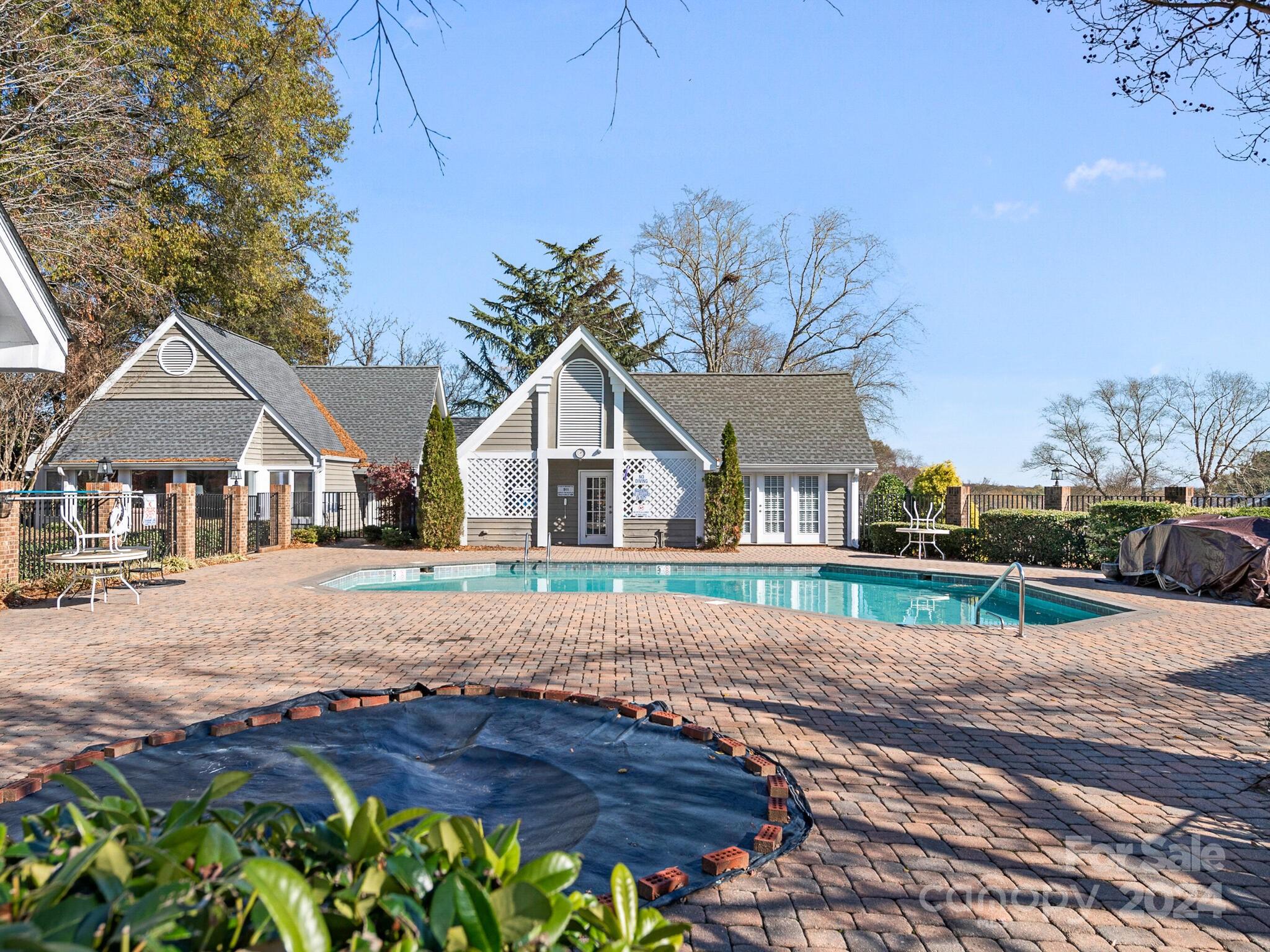 8228 Legare Court