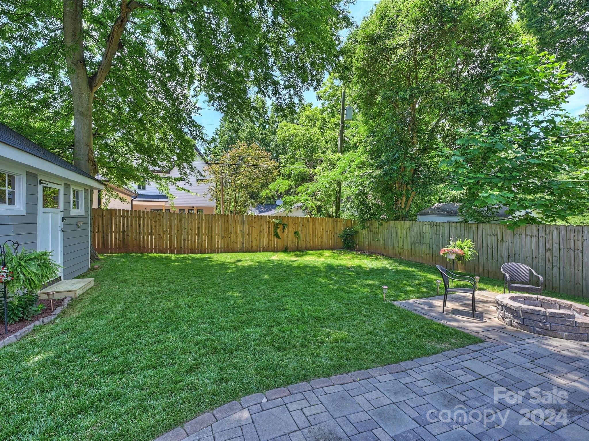 1308 Cortland Road W