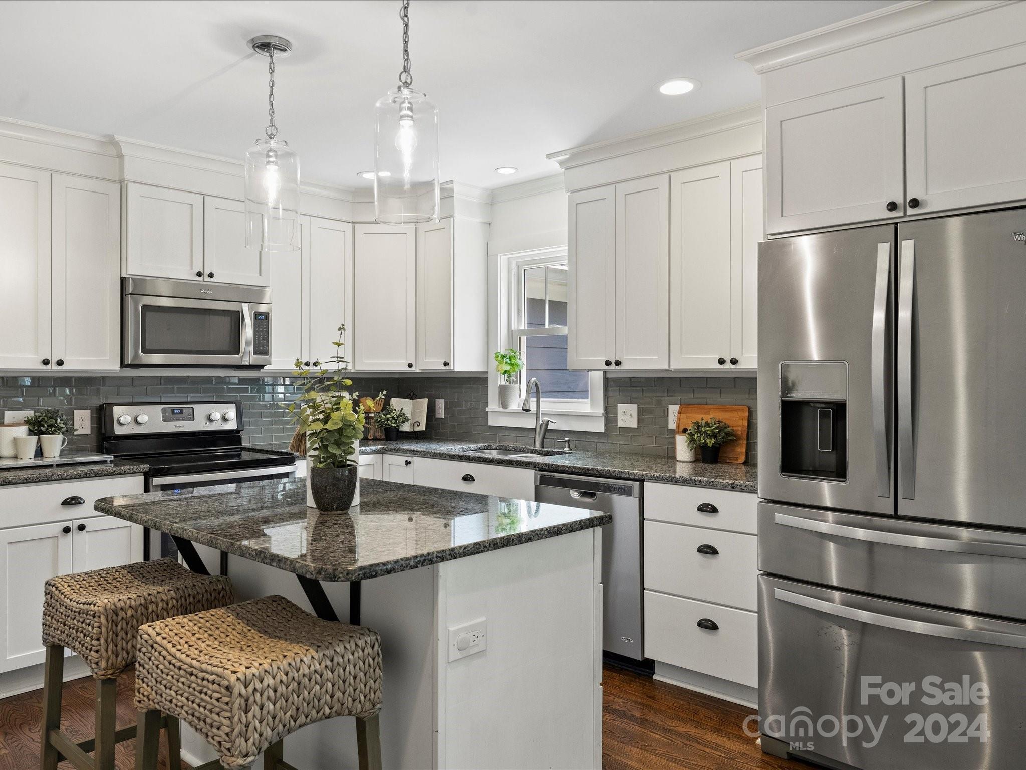 1308 Cortland Road W
