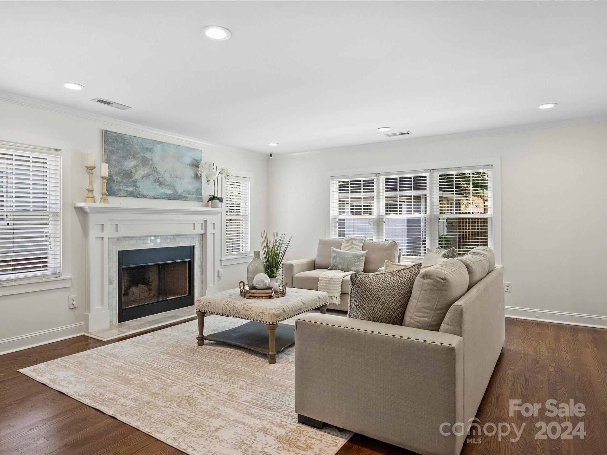 1308 Cortland Road W