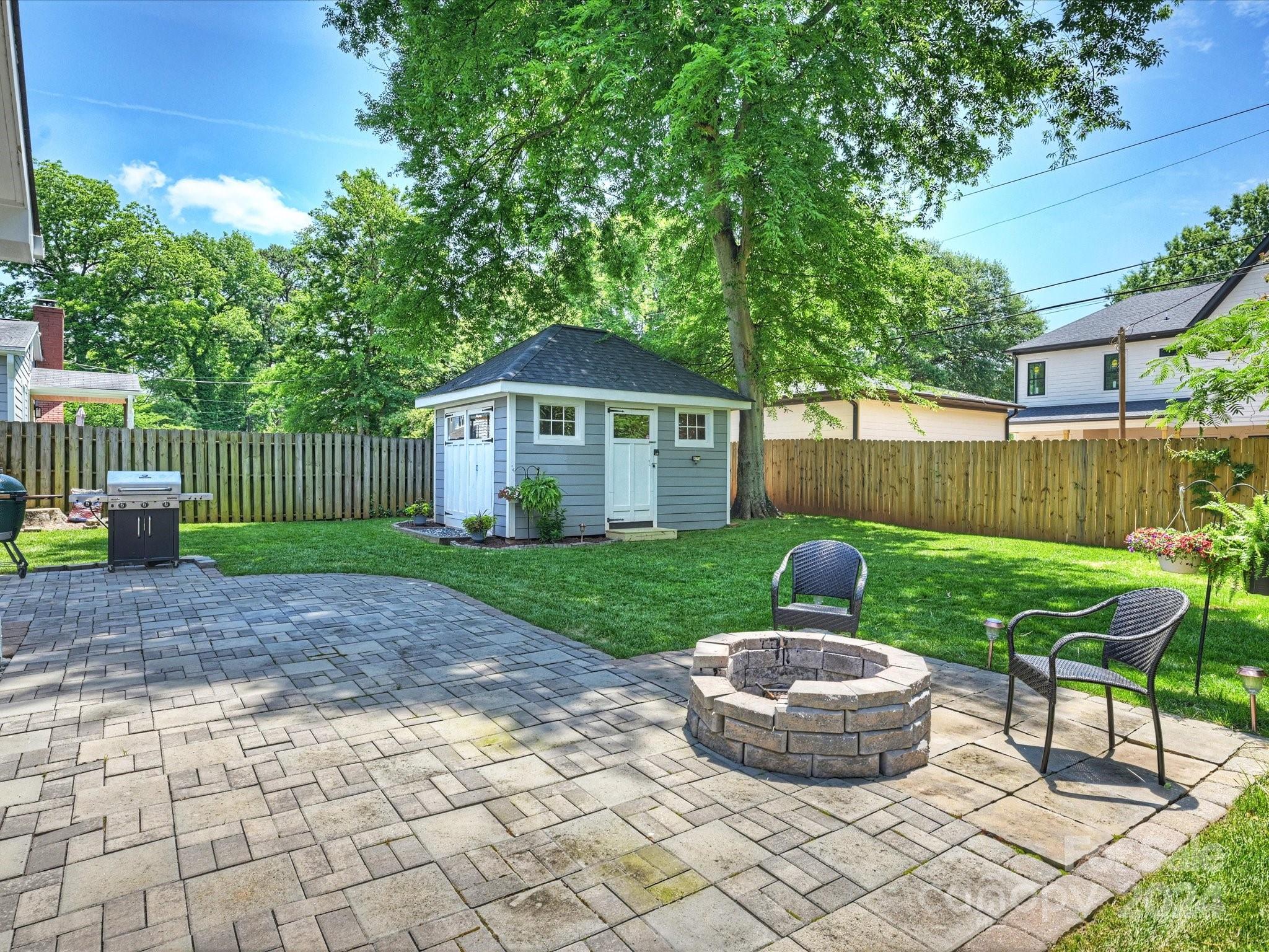 1308 Cortland Road W
