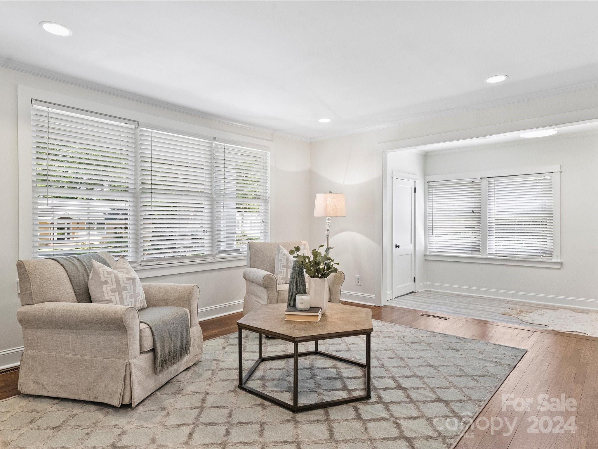 1308 Cortland Road W