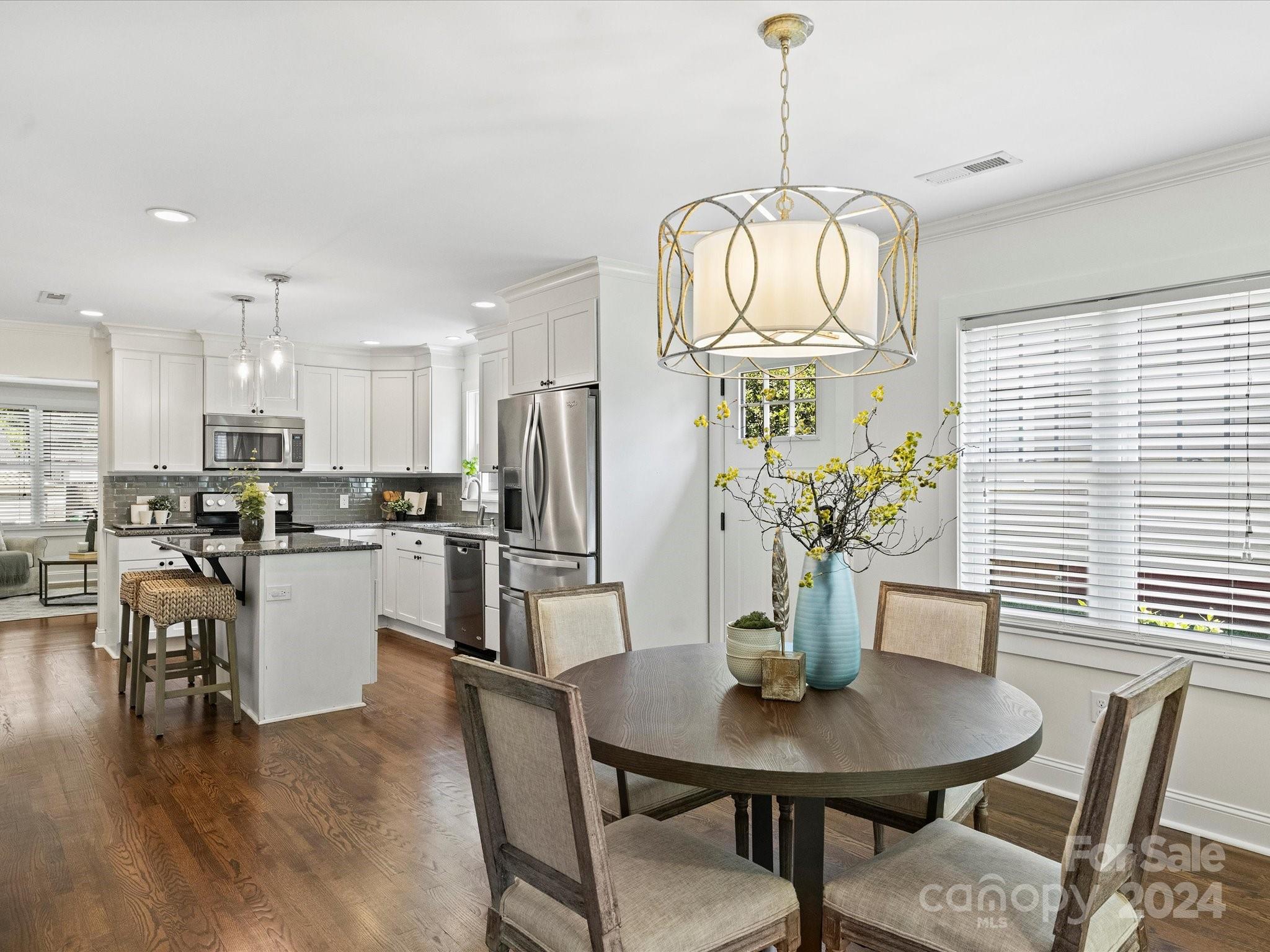 1308 Cortland Road W