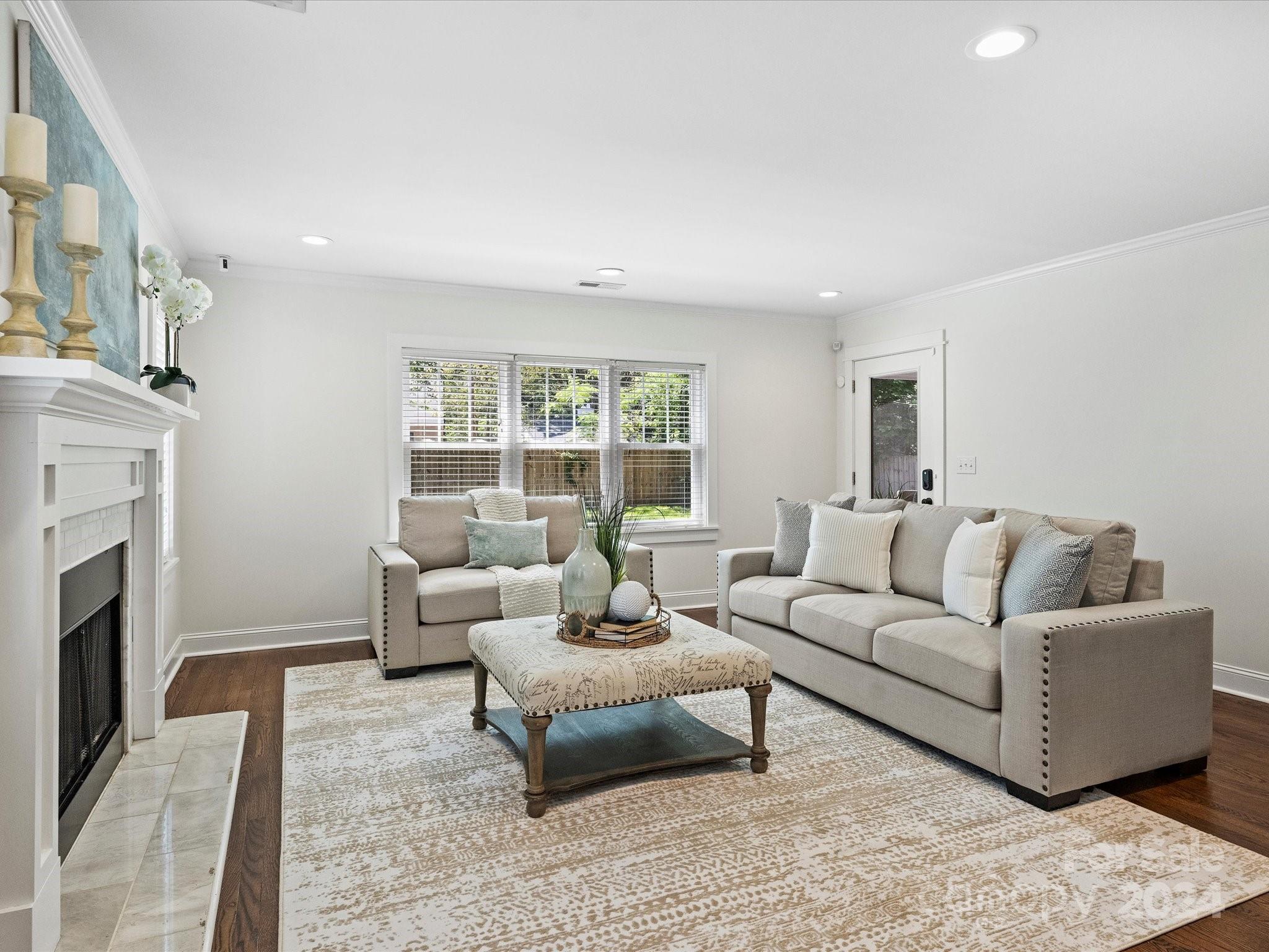 1308 Cortland Road W