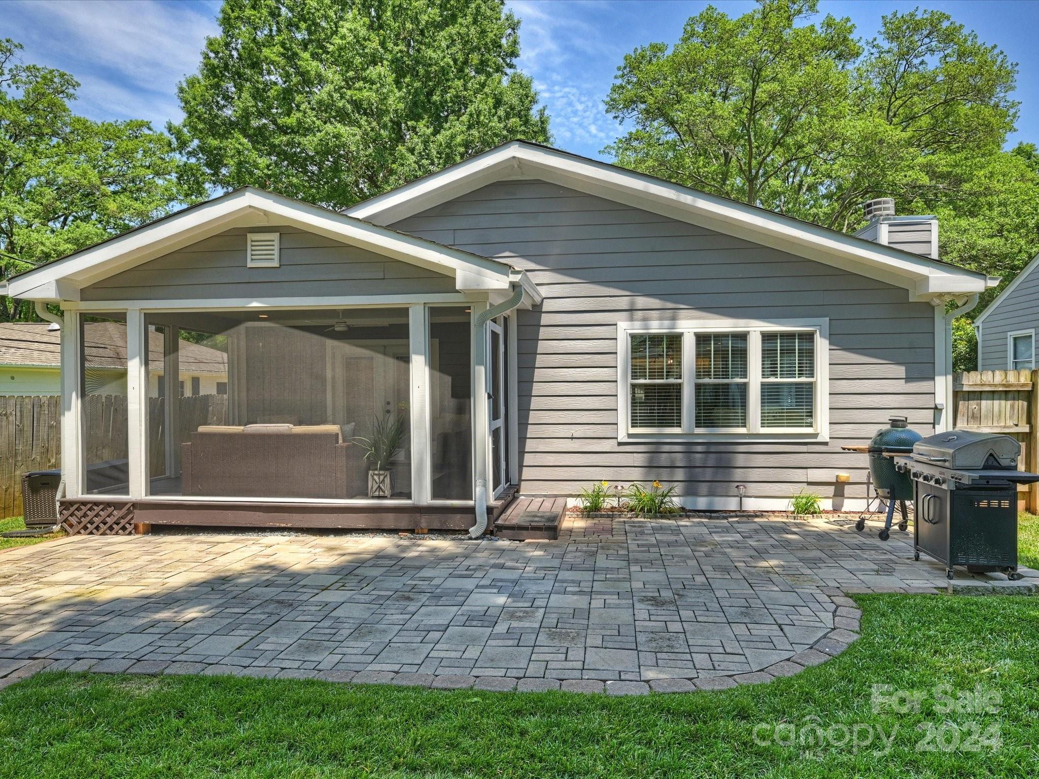 1308 Cortland Road W