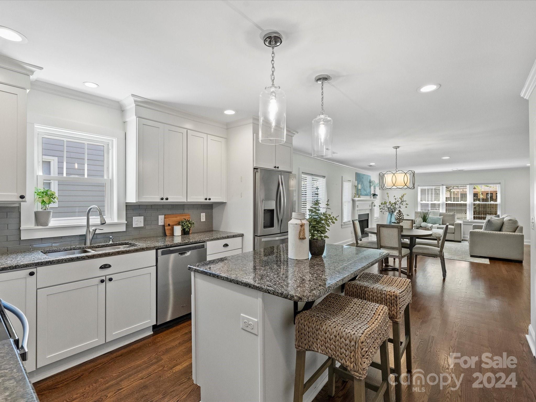 1308 Cortland Road W