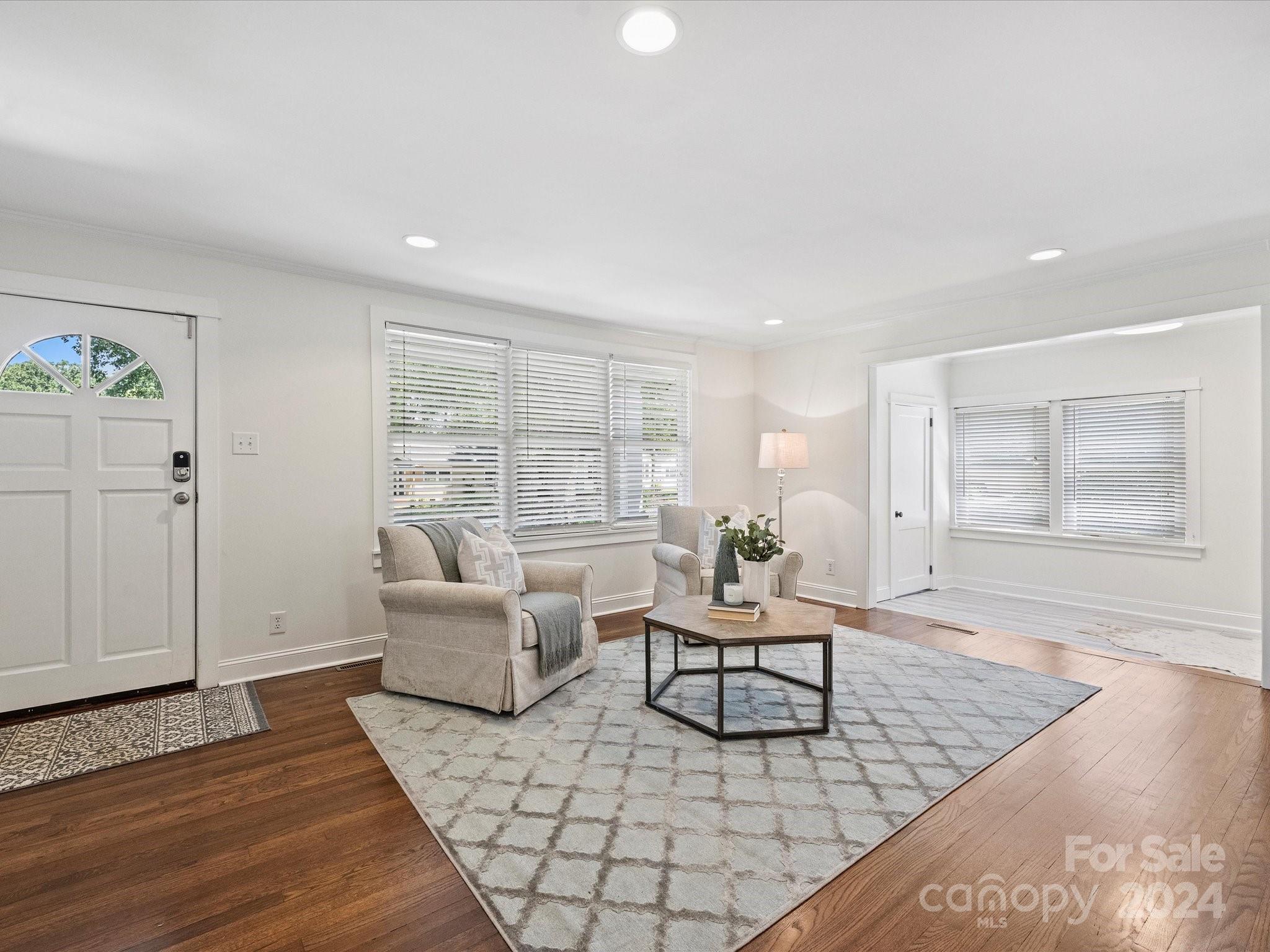 1308 Cortland Road W