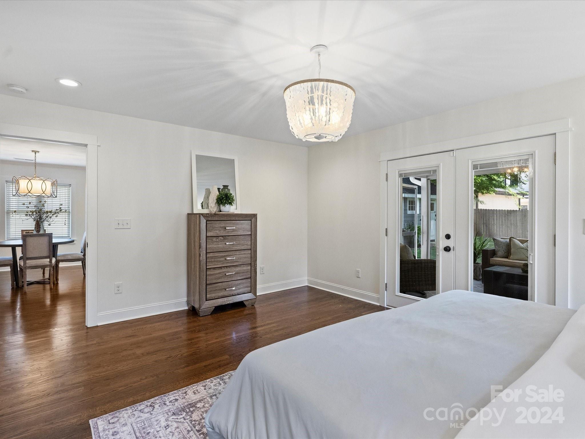 1308 Cortland Road W