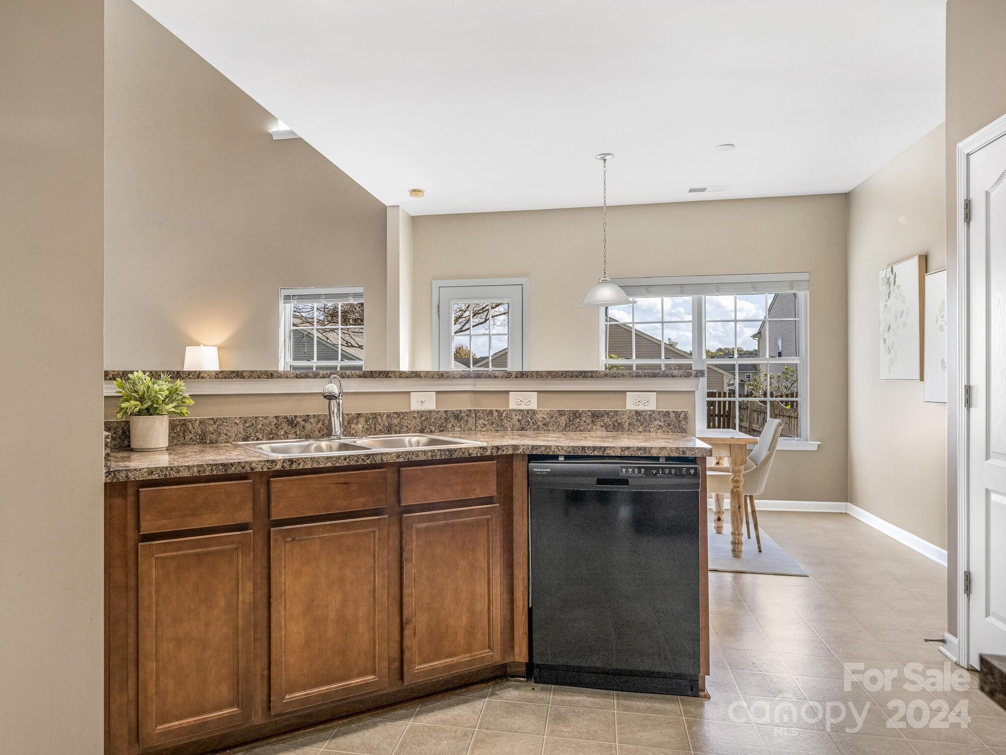 1056 Mountain Laurel Court
