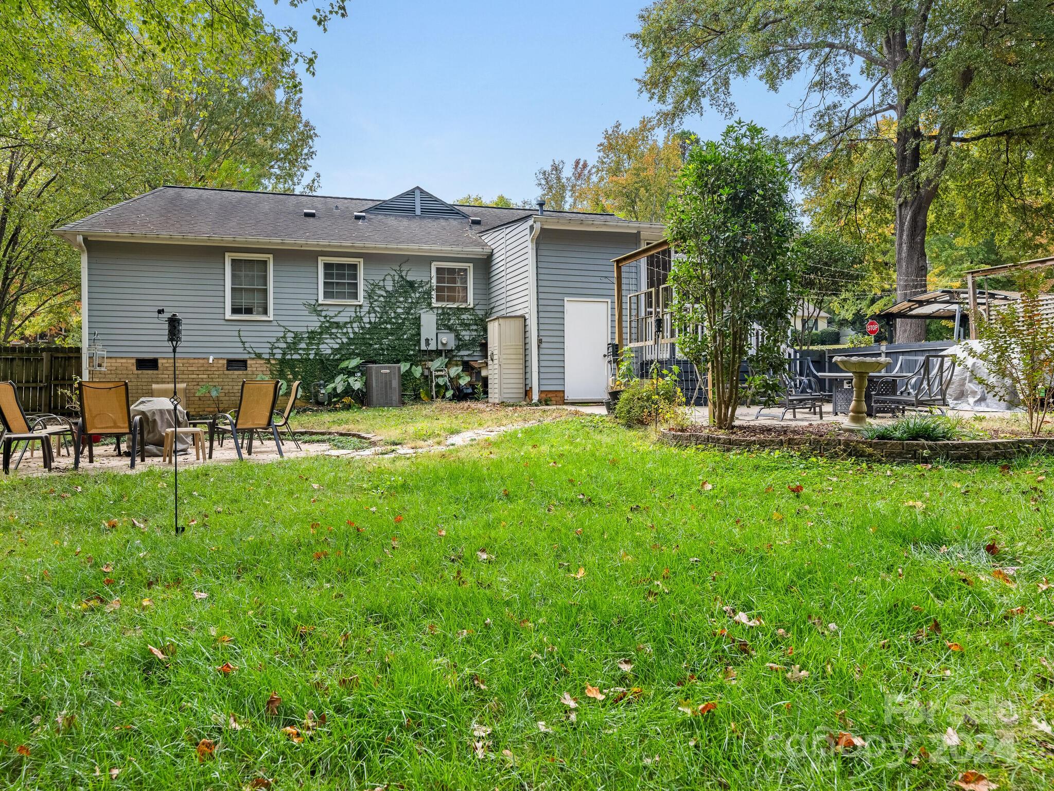 936 Eaglewood Avenue