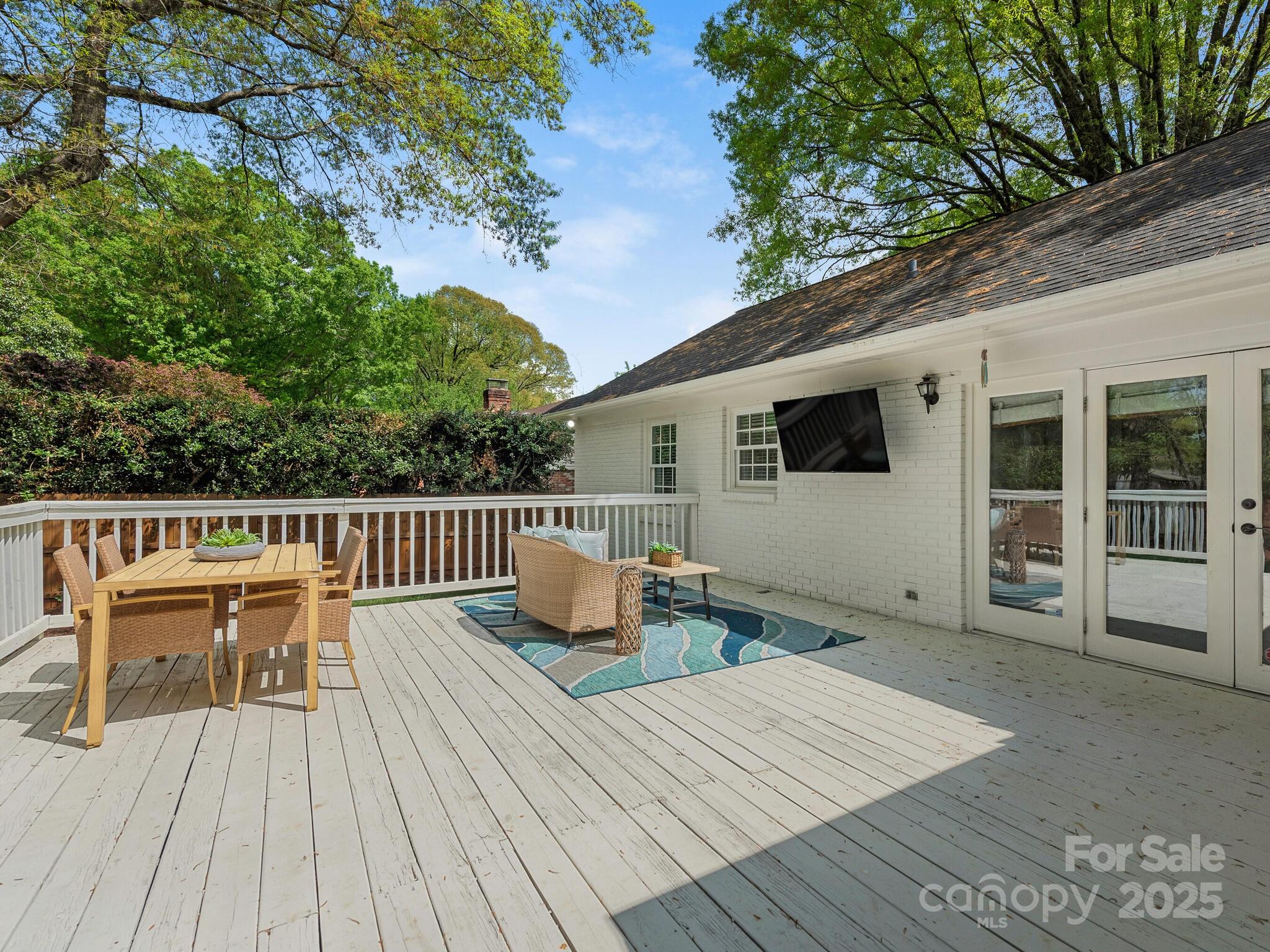 3911 Kitley Place