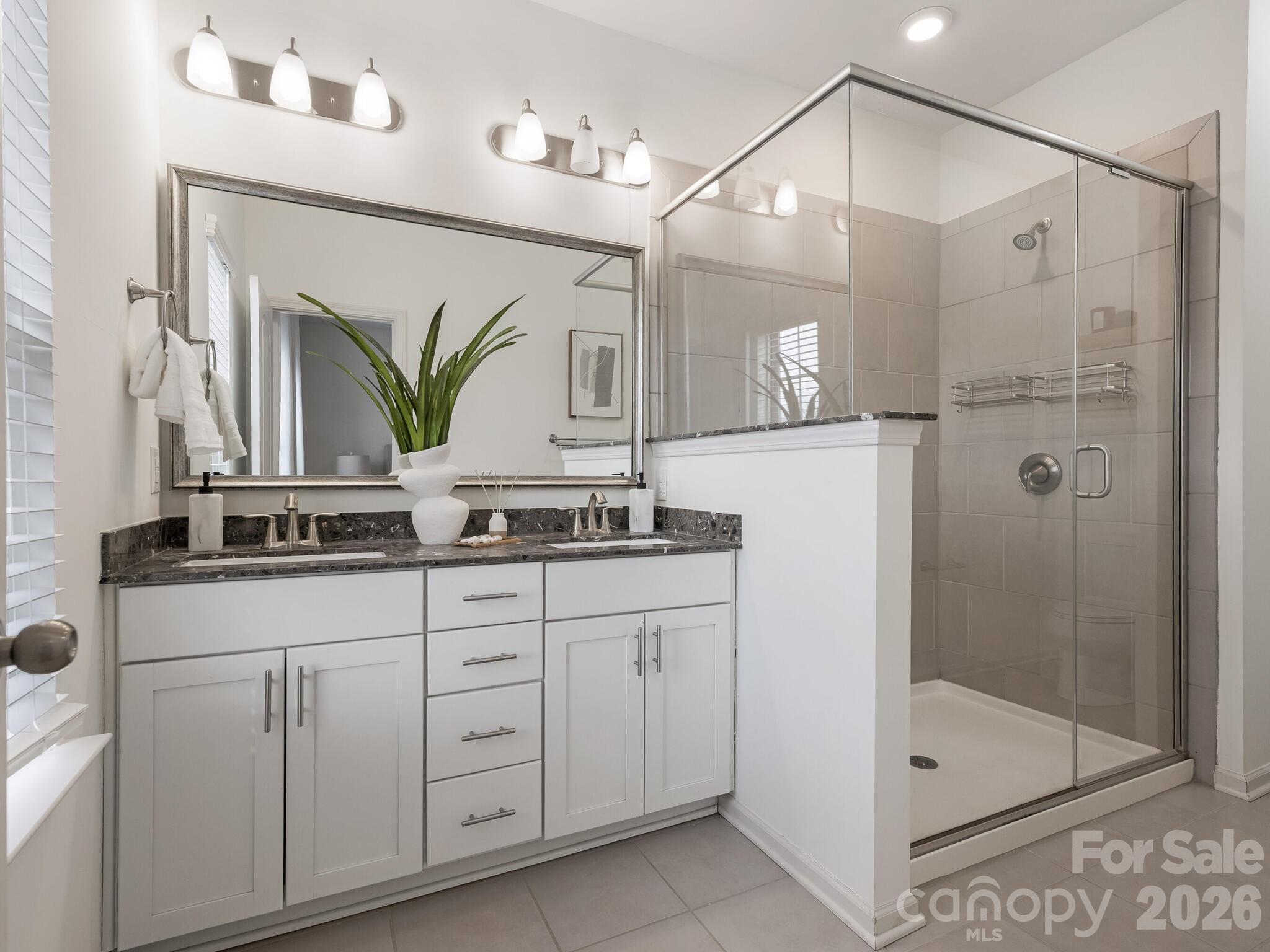 9533 Ainslie Downs Street