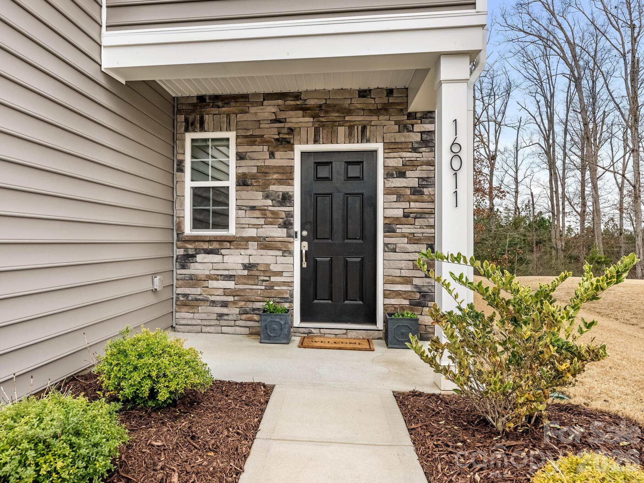 16011 Seagard Cove
