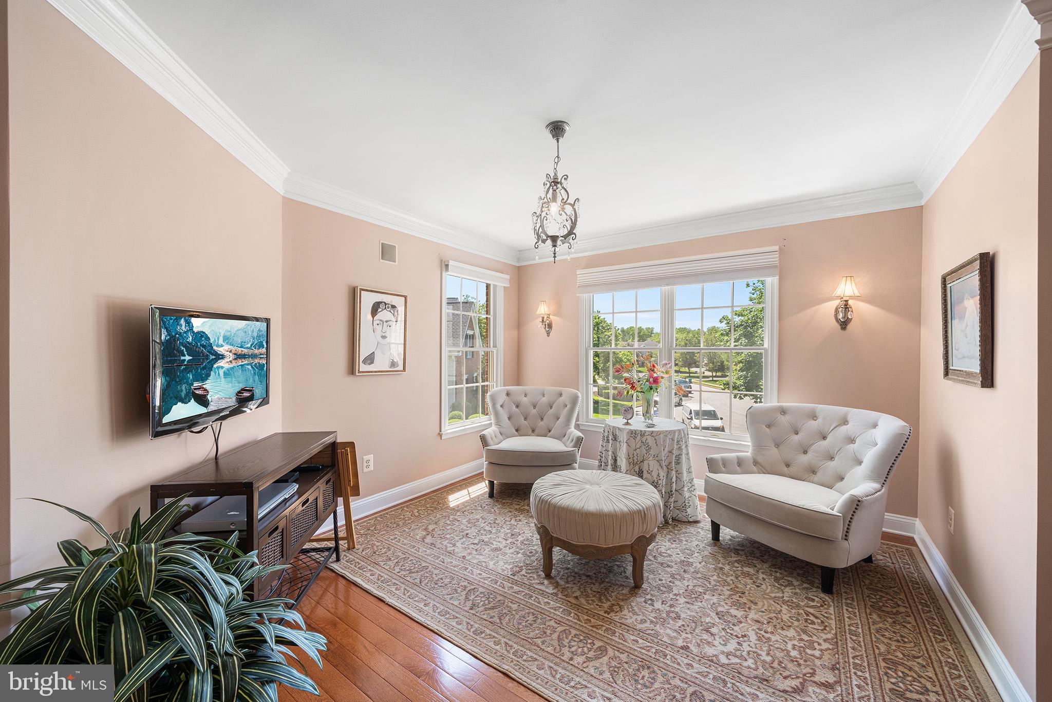 611 Cascades Ct