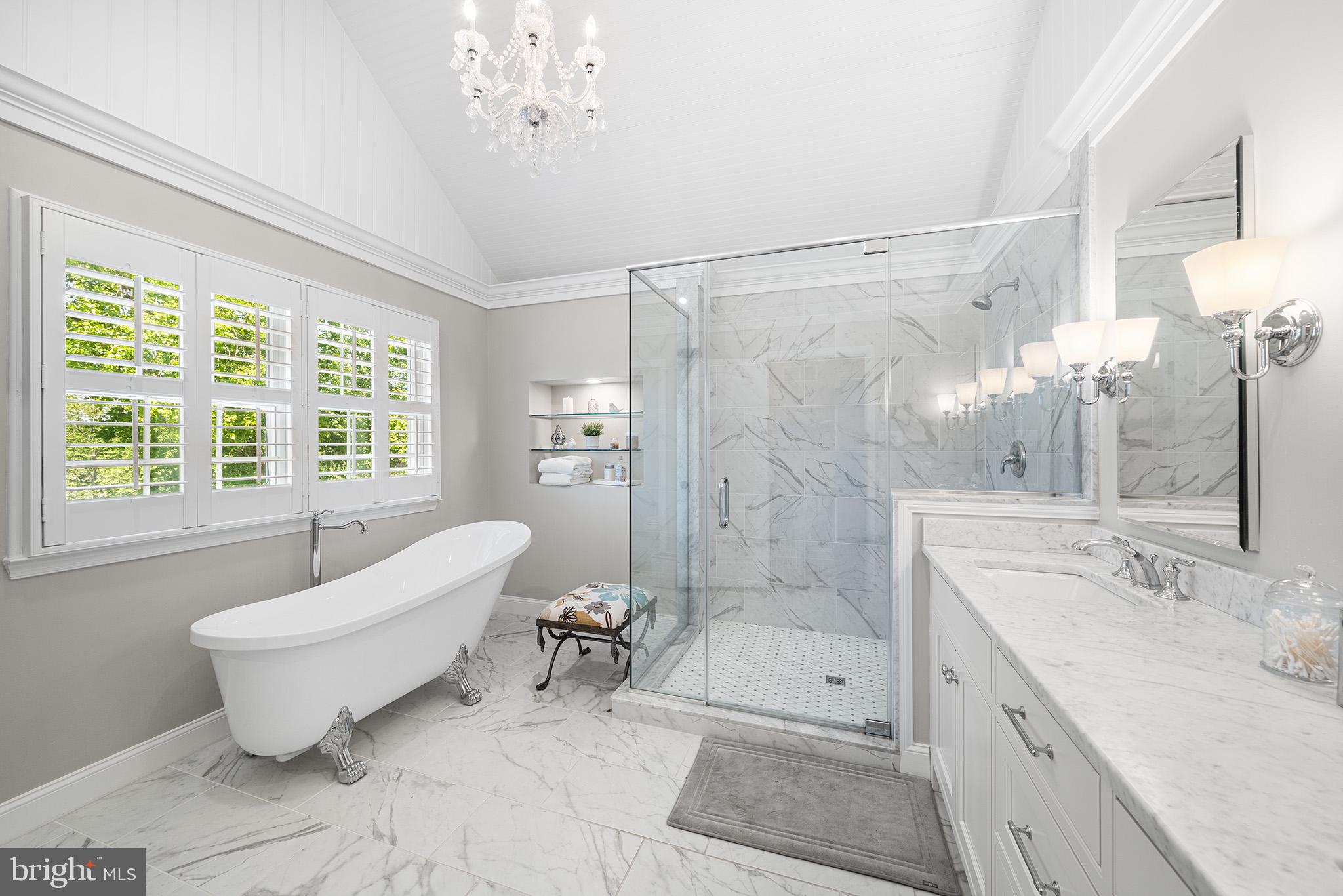 611 Cascades Ct
