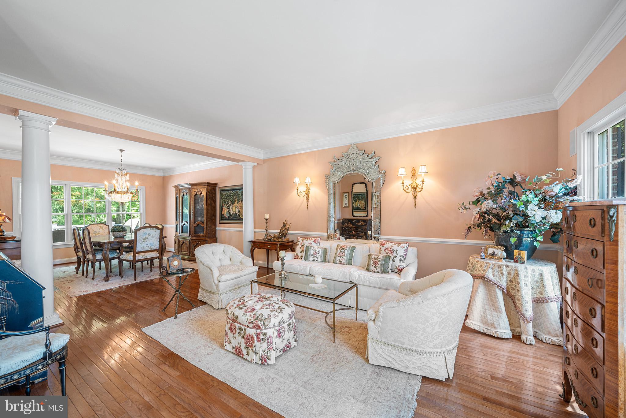 611 Cascades Ct