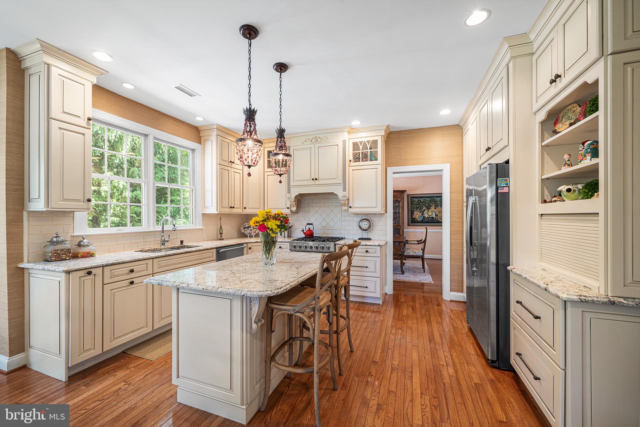 611 Cascades Ct