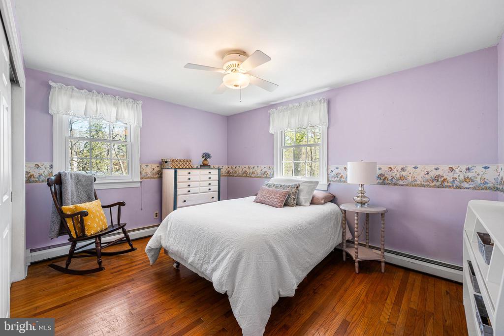 6 CYPRESS LANE