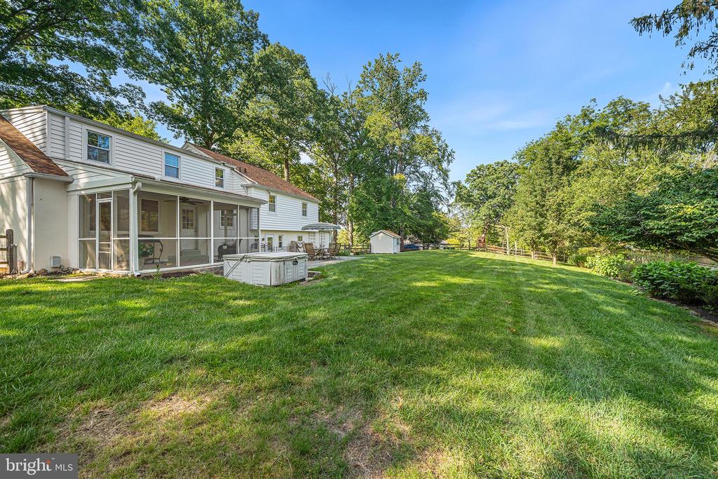 2610 CRUM CREEK DRIVE