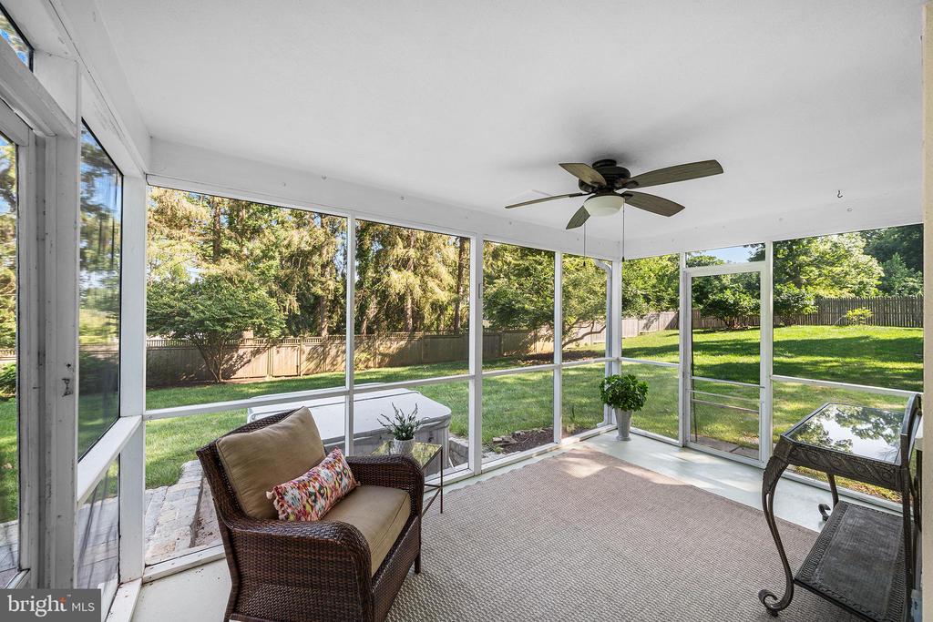 2610 CRUM CREEK DRIVE