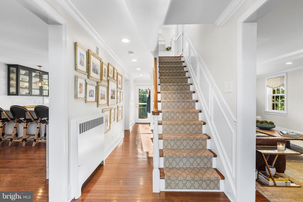 528 W Wayne Ave