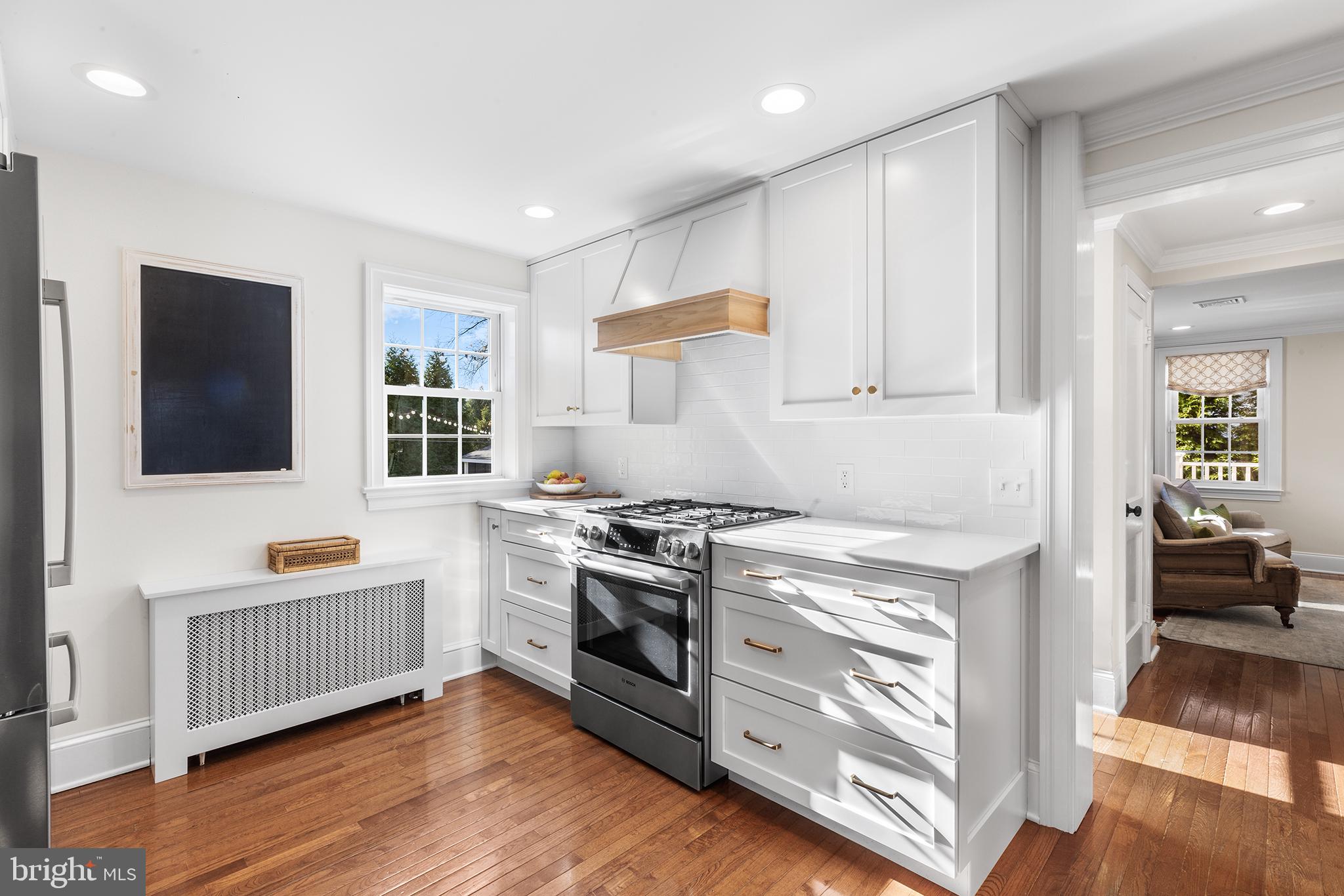 528 W Wayne Ave