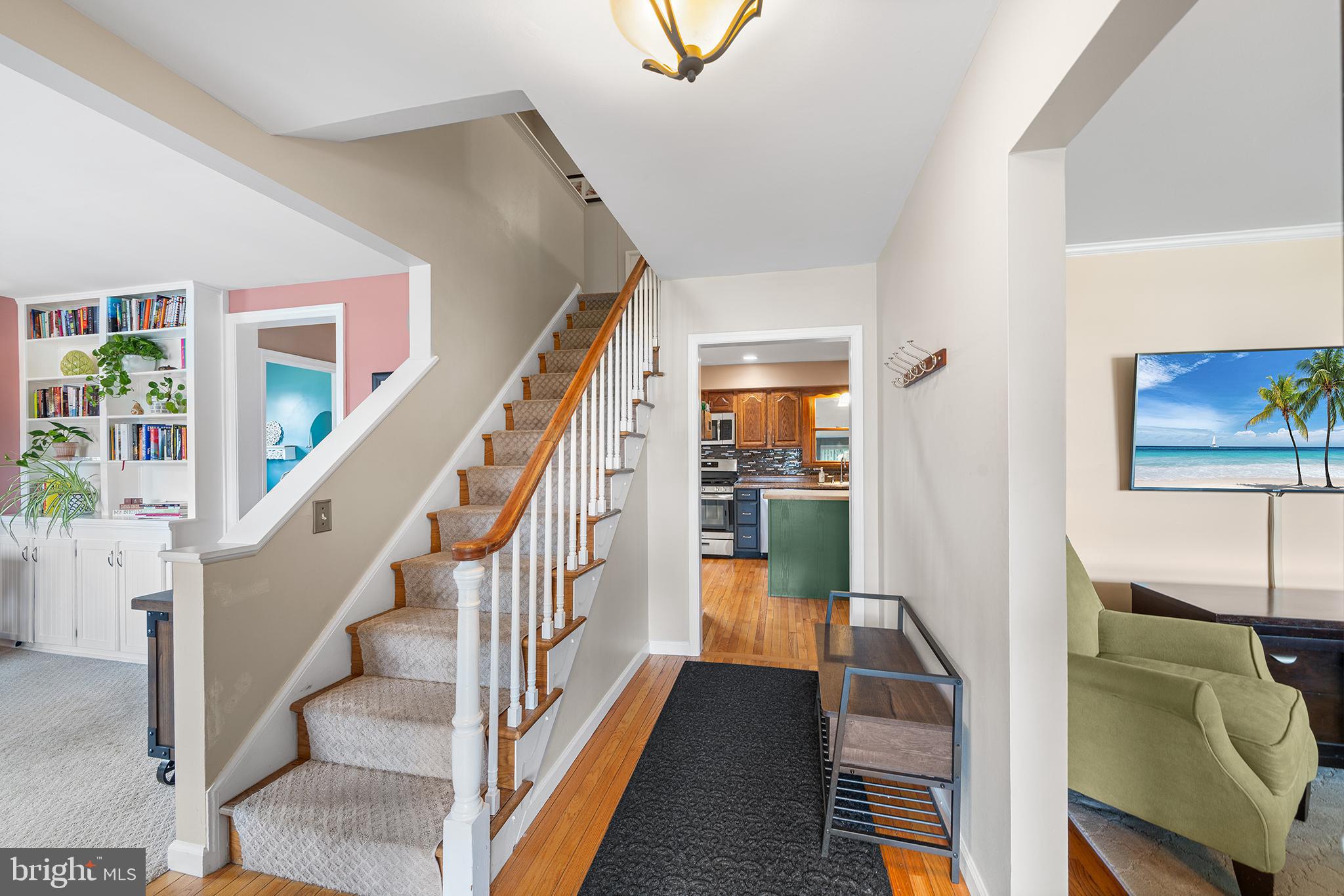 428 Hampshire Dr