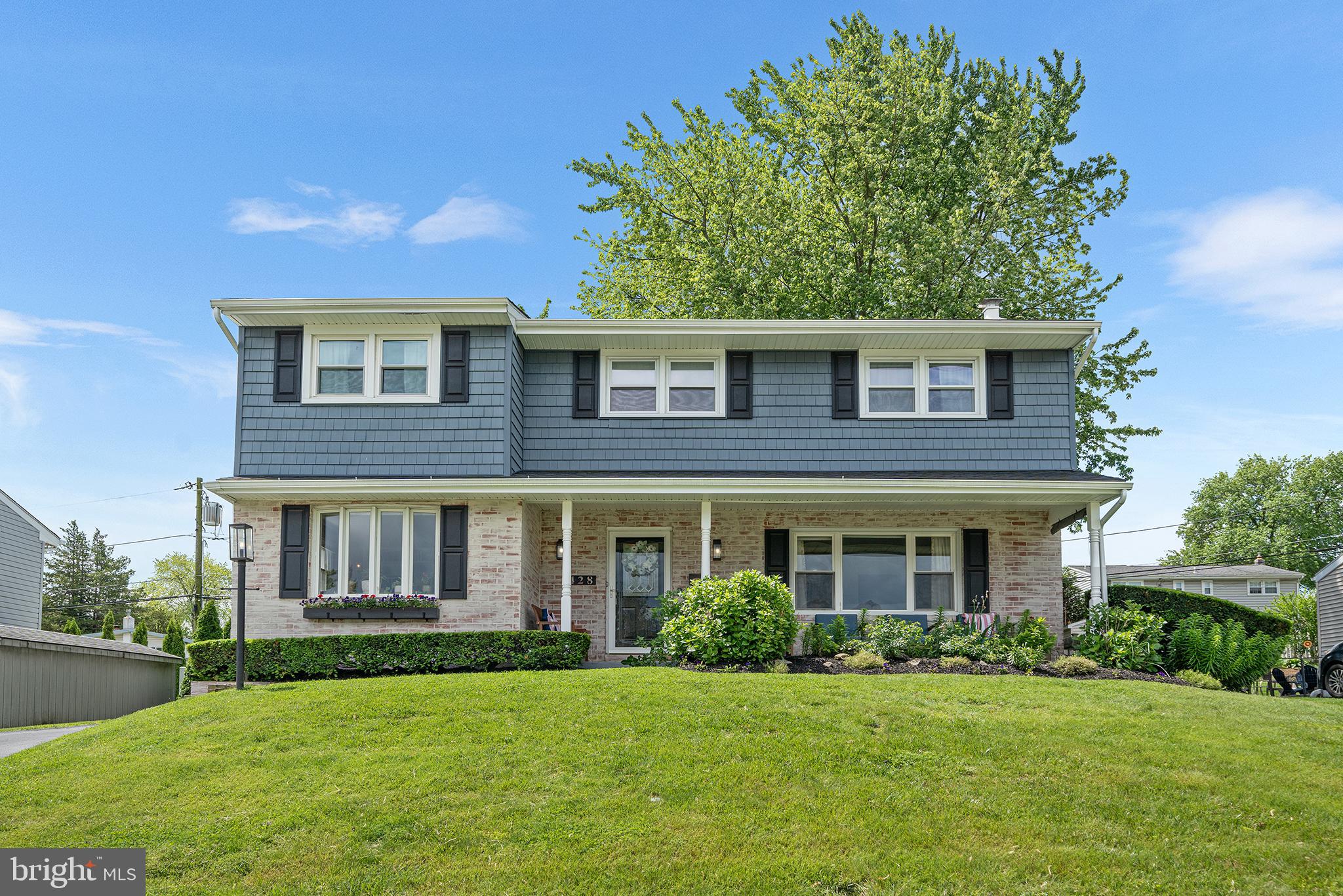 428 Hampshire Dr