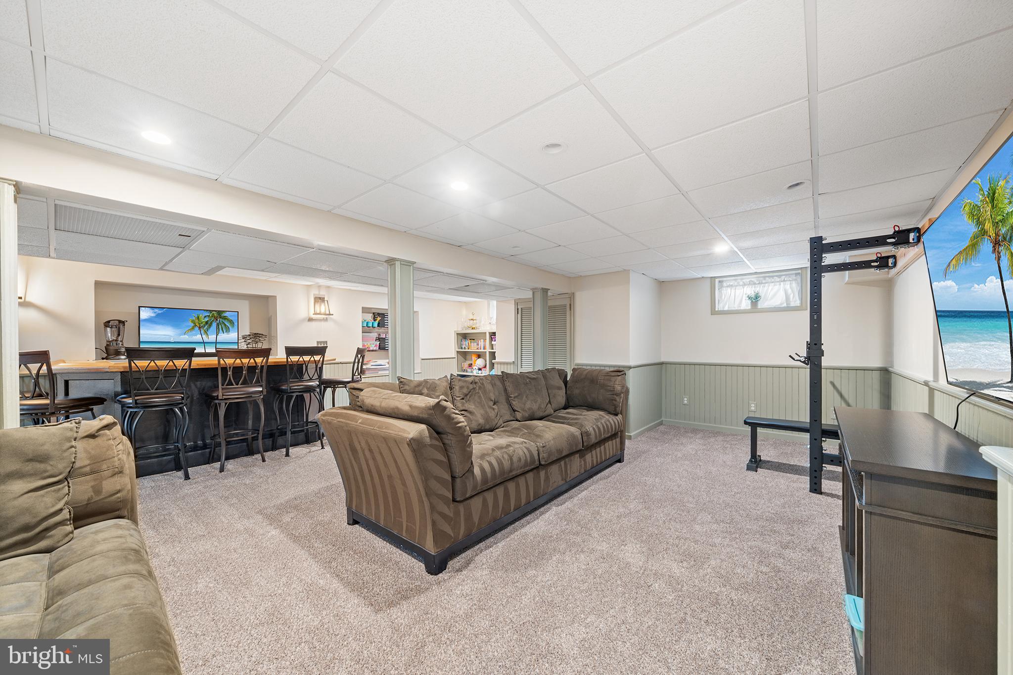 428 Hampshire Dr