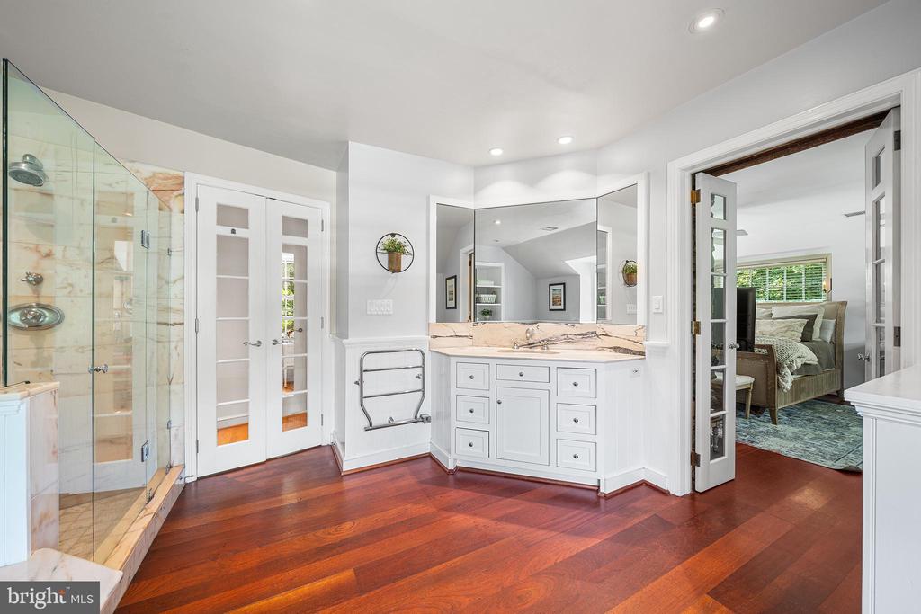 2 FAIRVIEW DRIVE