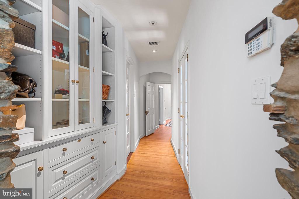 2 FAIRVIEW DRIVE