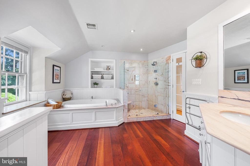 2 FAIRVIEW DRIVE