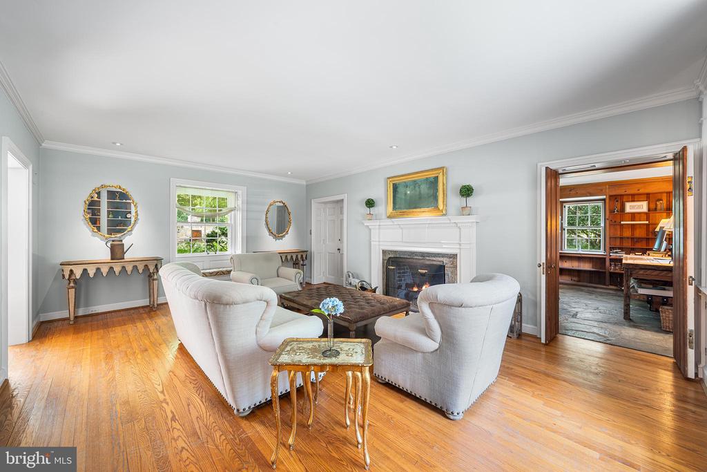 2 FAIRVIEW DRIVE